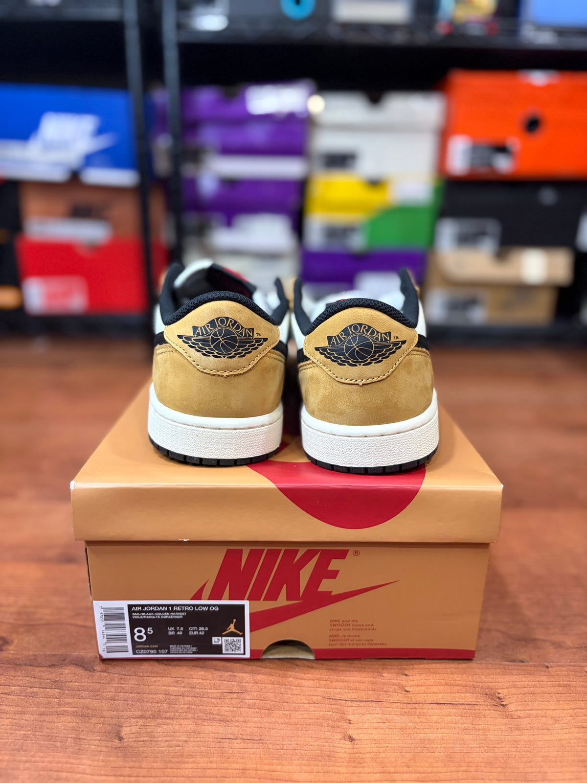 AJ1 Low Retro Rookie of the Year (DS - Mens Sizes)