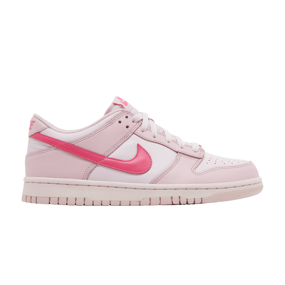 Nike Dunk Low Triple Pink