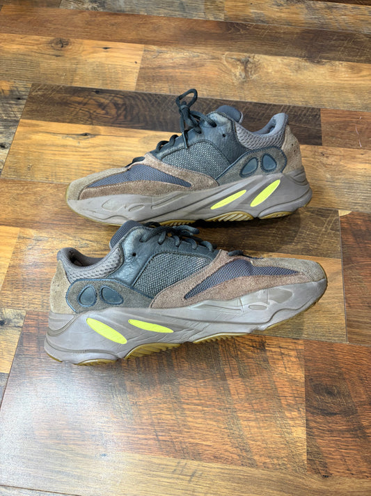 Adidas Yeezy 700 Muave (Size 10.5 Mens)