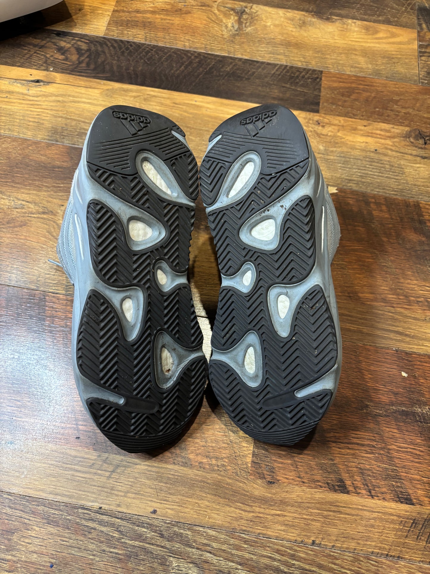 Yeezy 700 Hospital Blue (Size 9 Mens)