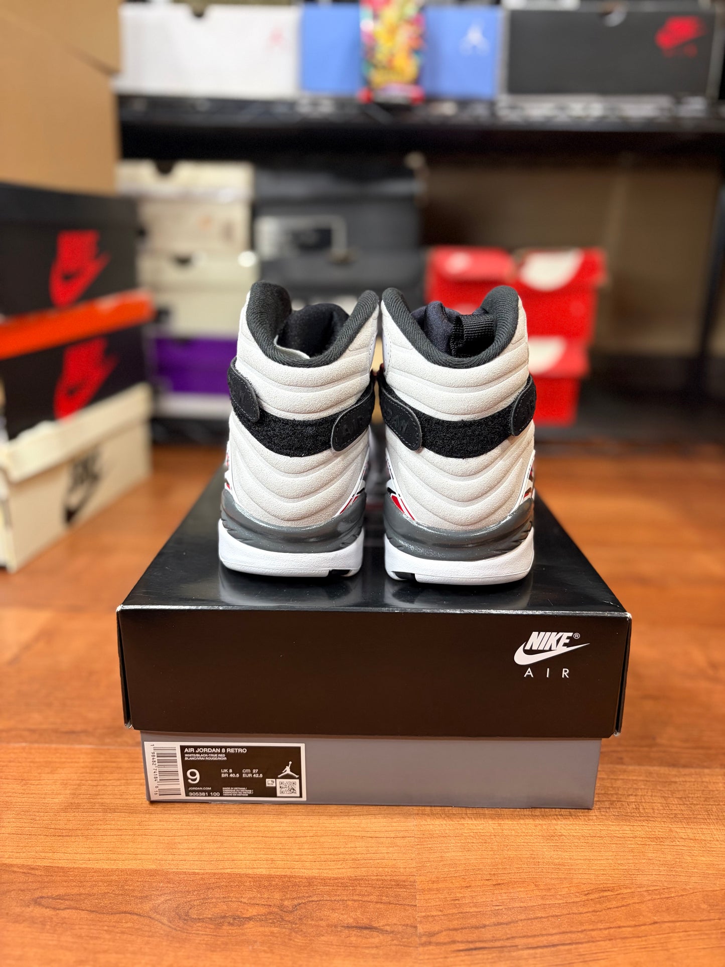Jordan Retro 8 Bugs Bunny (Brand New / BGrade - 9M)