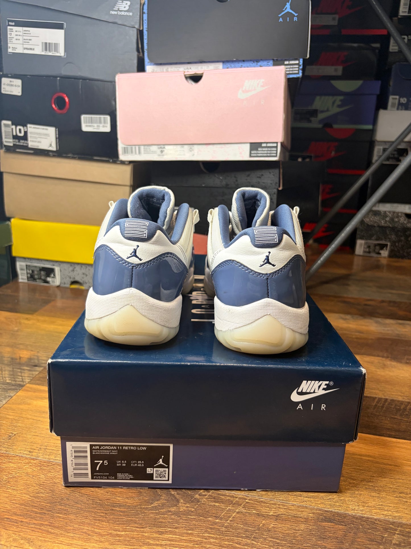 Jordan Retro 11 Diffused Blue (Size 7.5 Mens)
