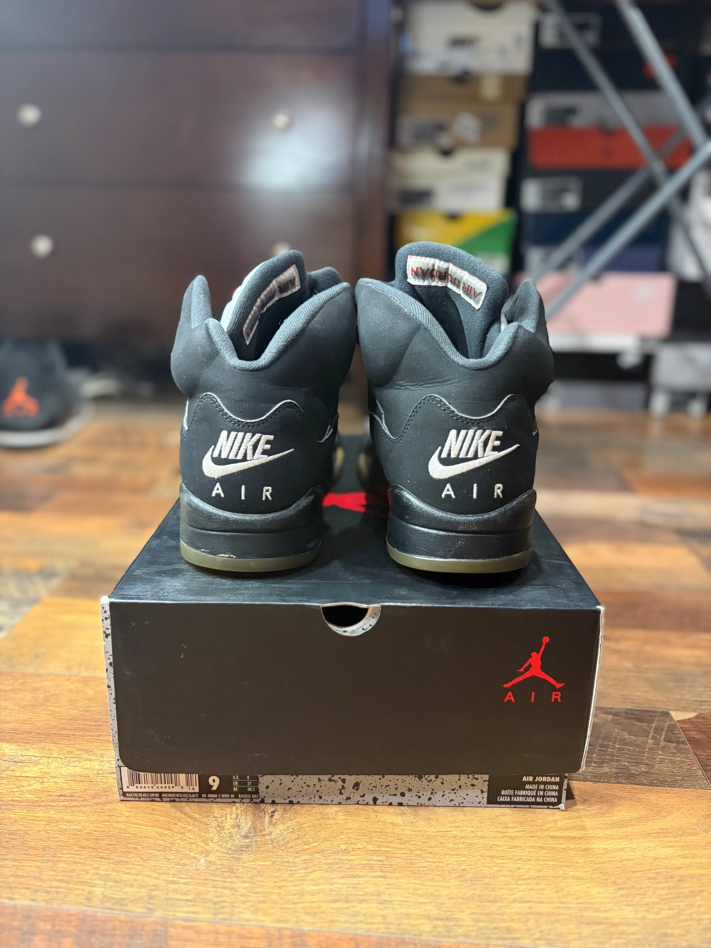 Jordan Retro 5 Black Metallic (Size 9 Mens)
