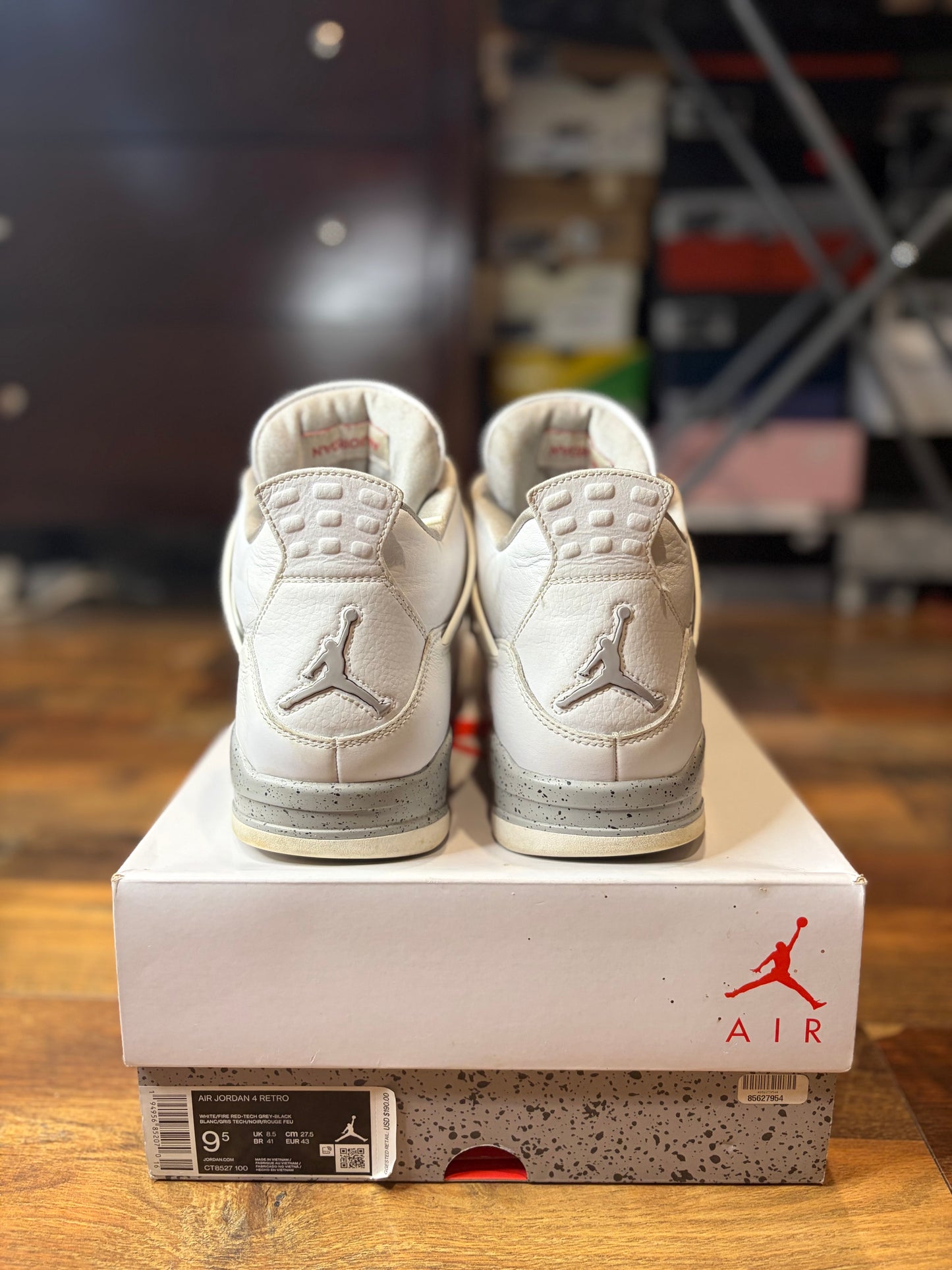 Jordan Retro 4 White Oreo (Size 9.5 Mens)