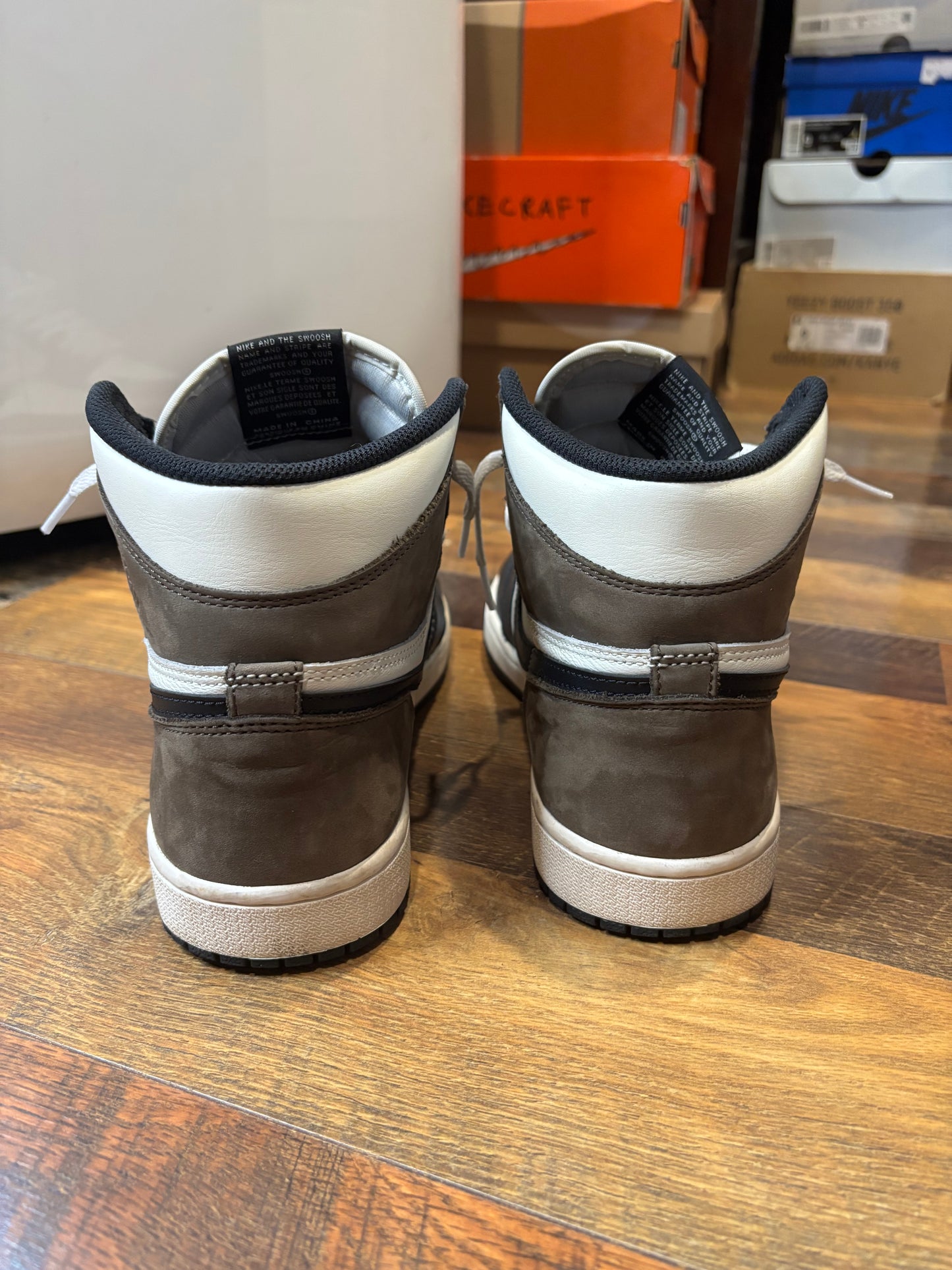 Jordan Retro 1 Mocha (Size 9 Mens)