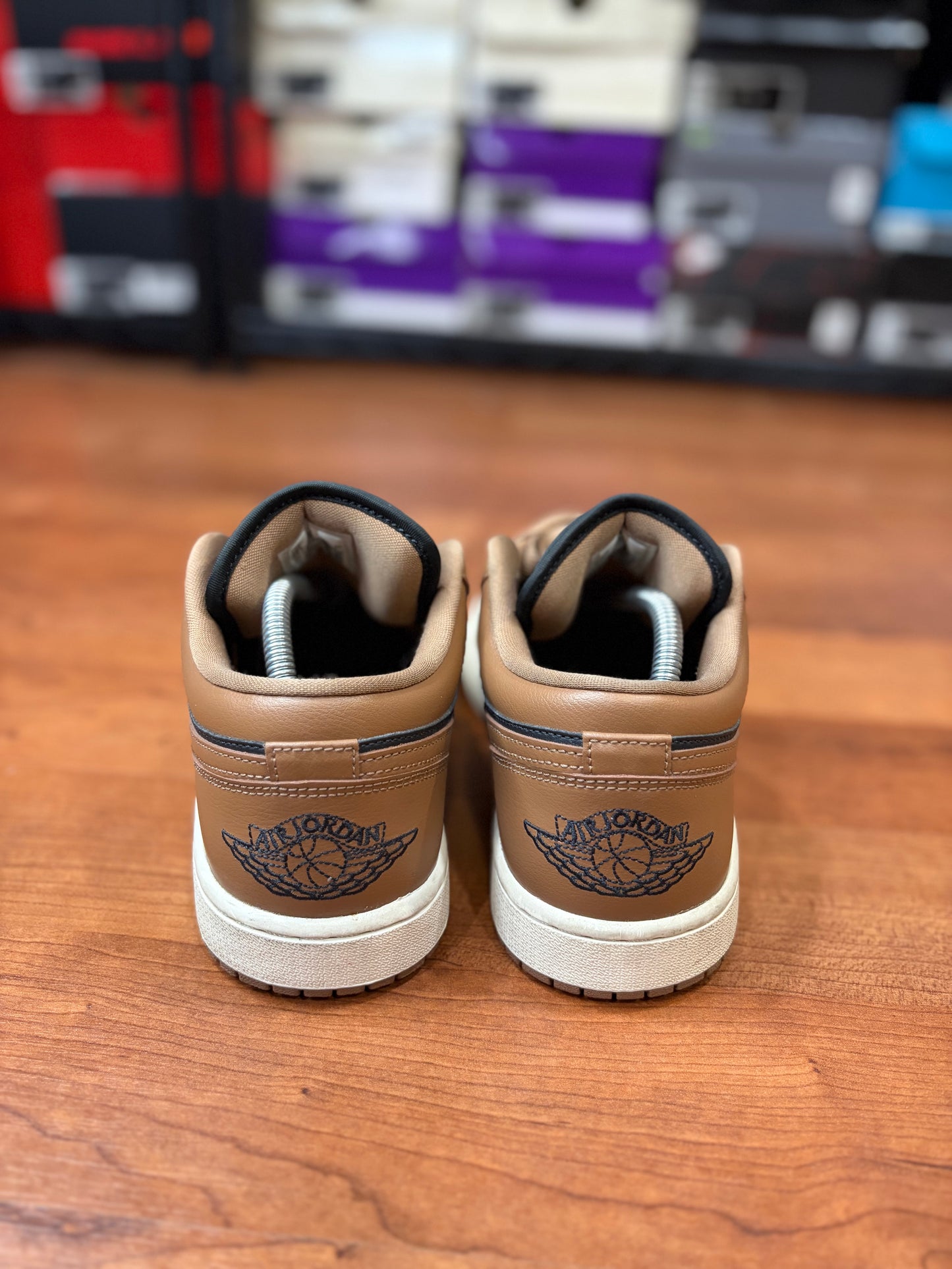 Jordan 1 Low Archaeo Brown (Size 11W / 9.5M)
