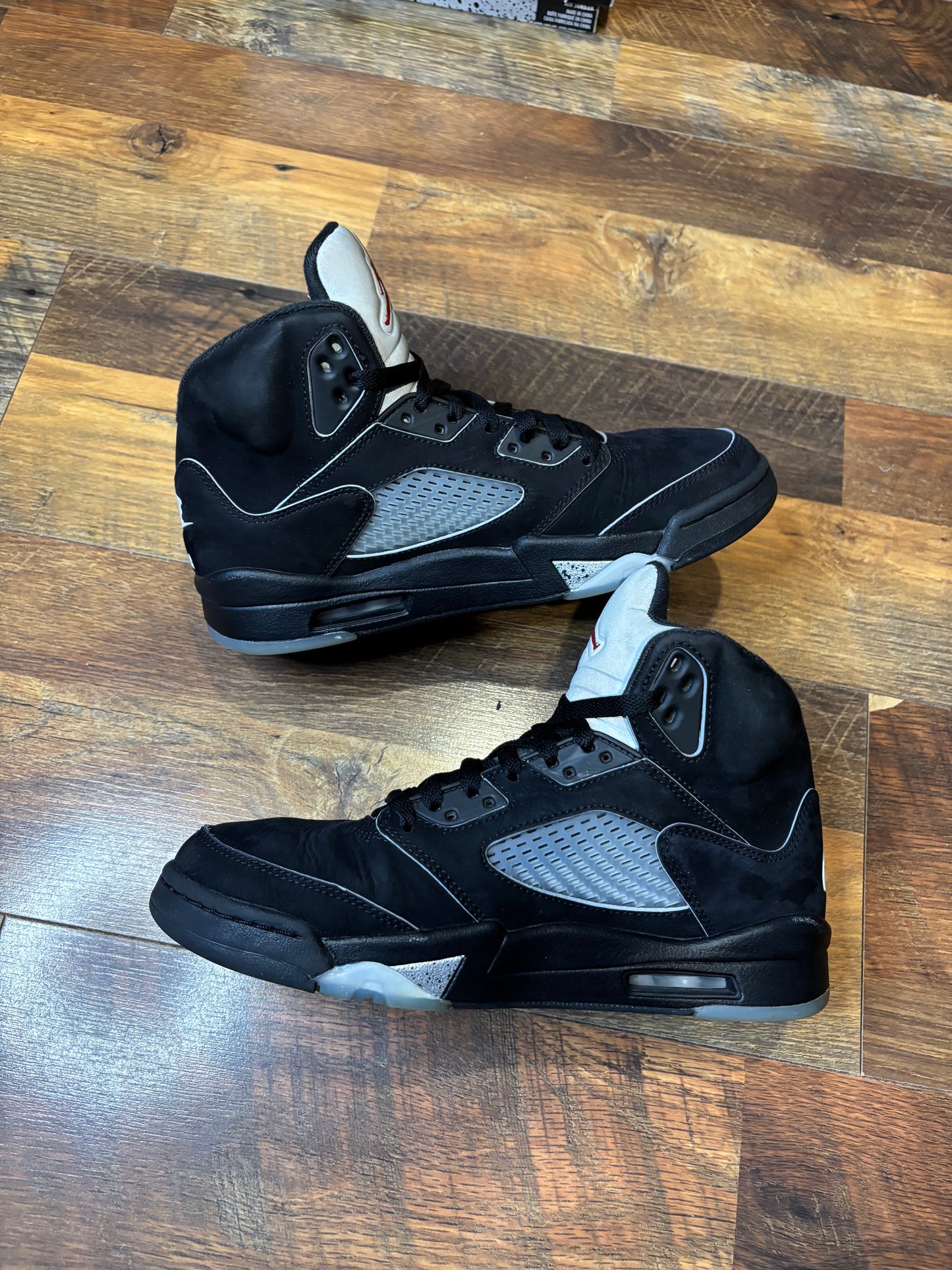 Jordan Retro 5 Reimagined Black Metallic (Size 8 Mens)