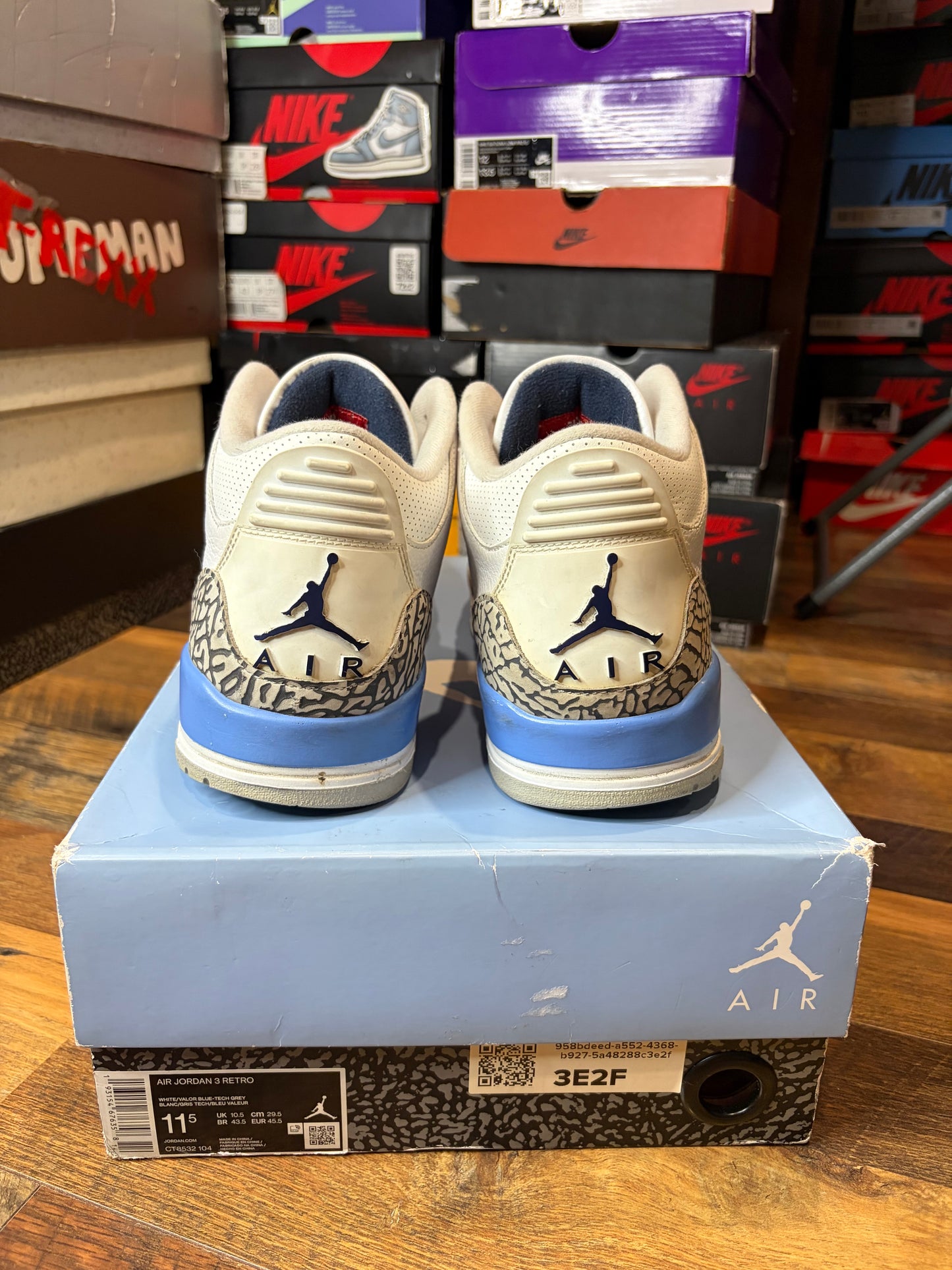 Jordan Retro 3 UNC (Size 11.5 Mens)