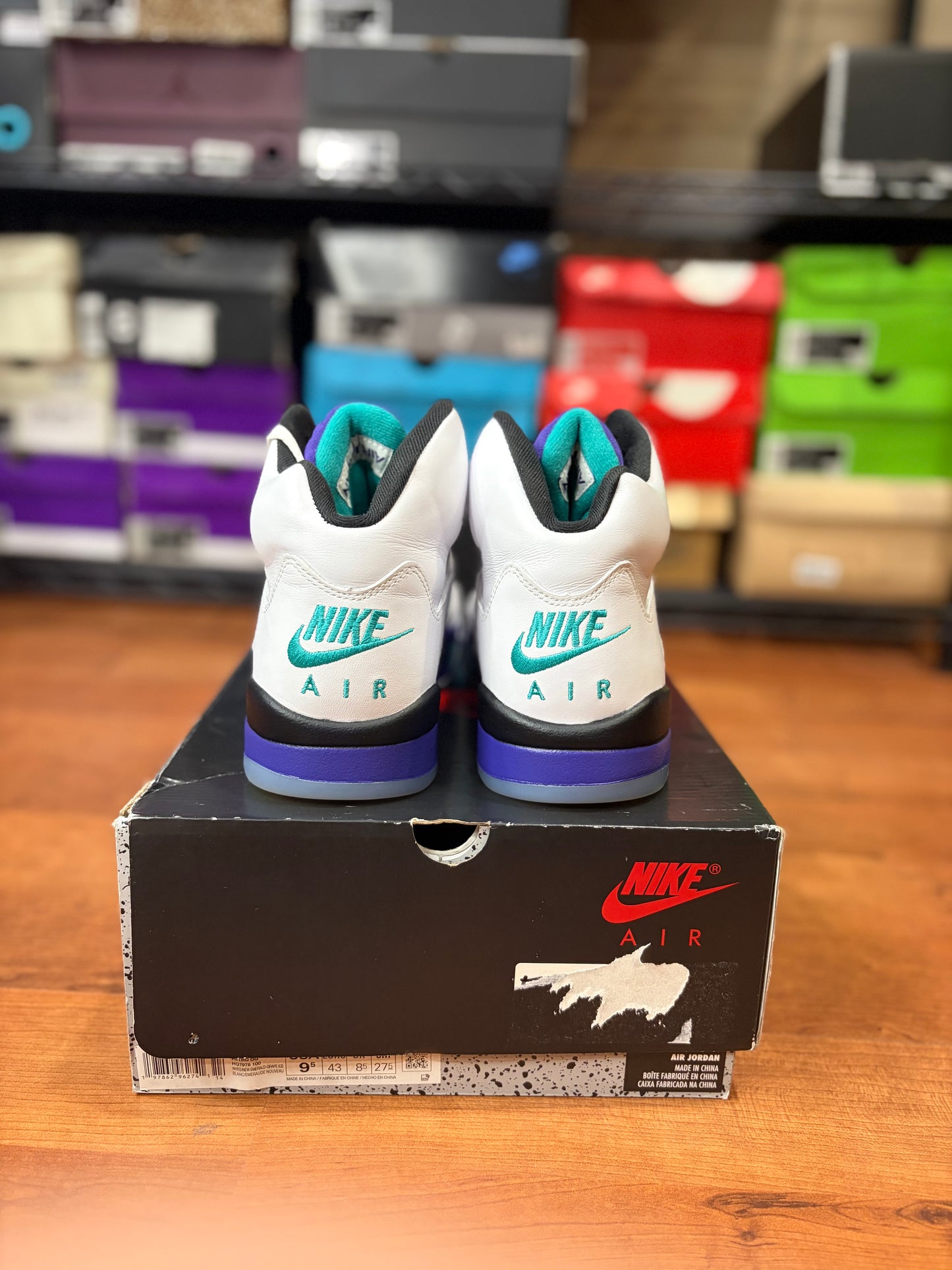 Jordan Retro 5 Grape (Size 9.5 Mens)