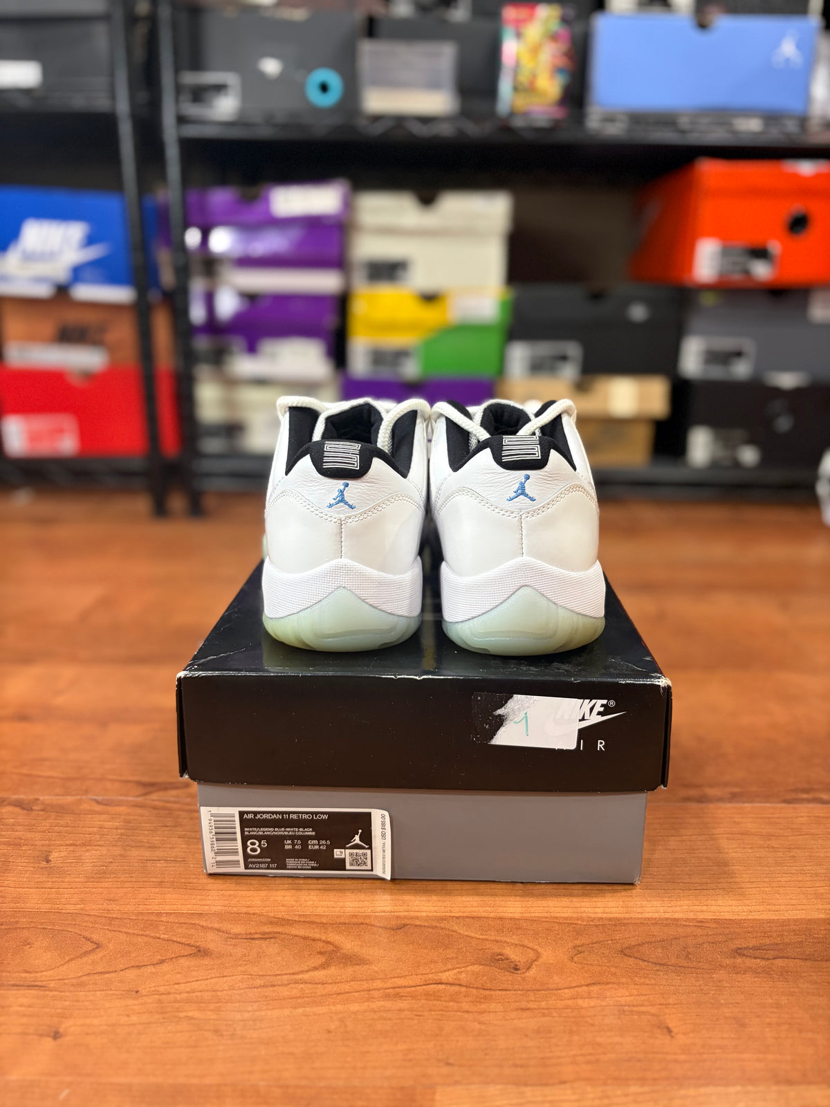 AJ11 Low Retro Legend Blue (Size 8.5 Mens)