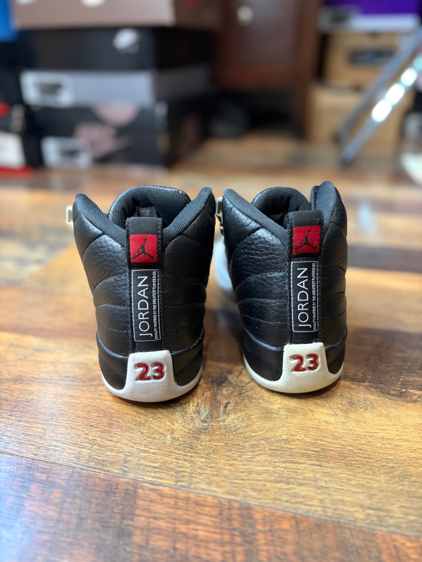 Jordan Retro 12 Playoff (Size 4Y)