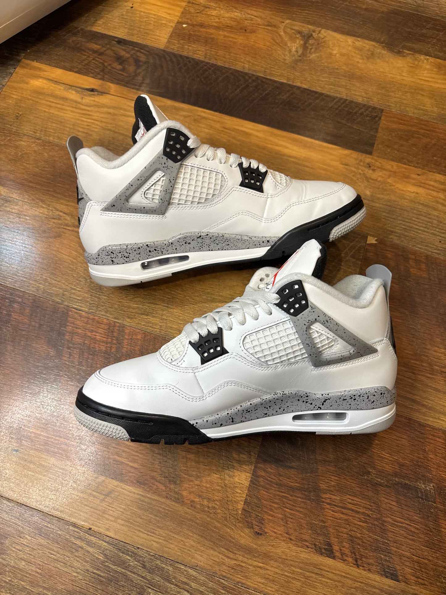 Jordan Retro 4 White Cement (Size 8 Mens)