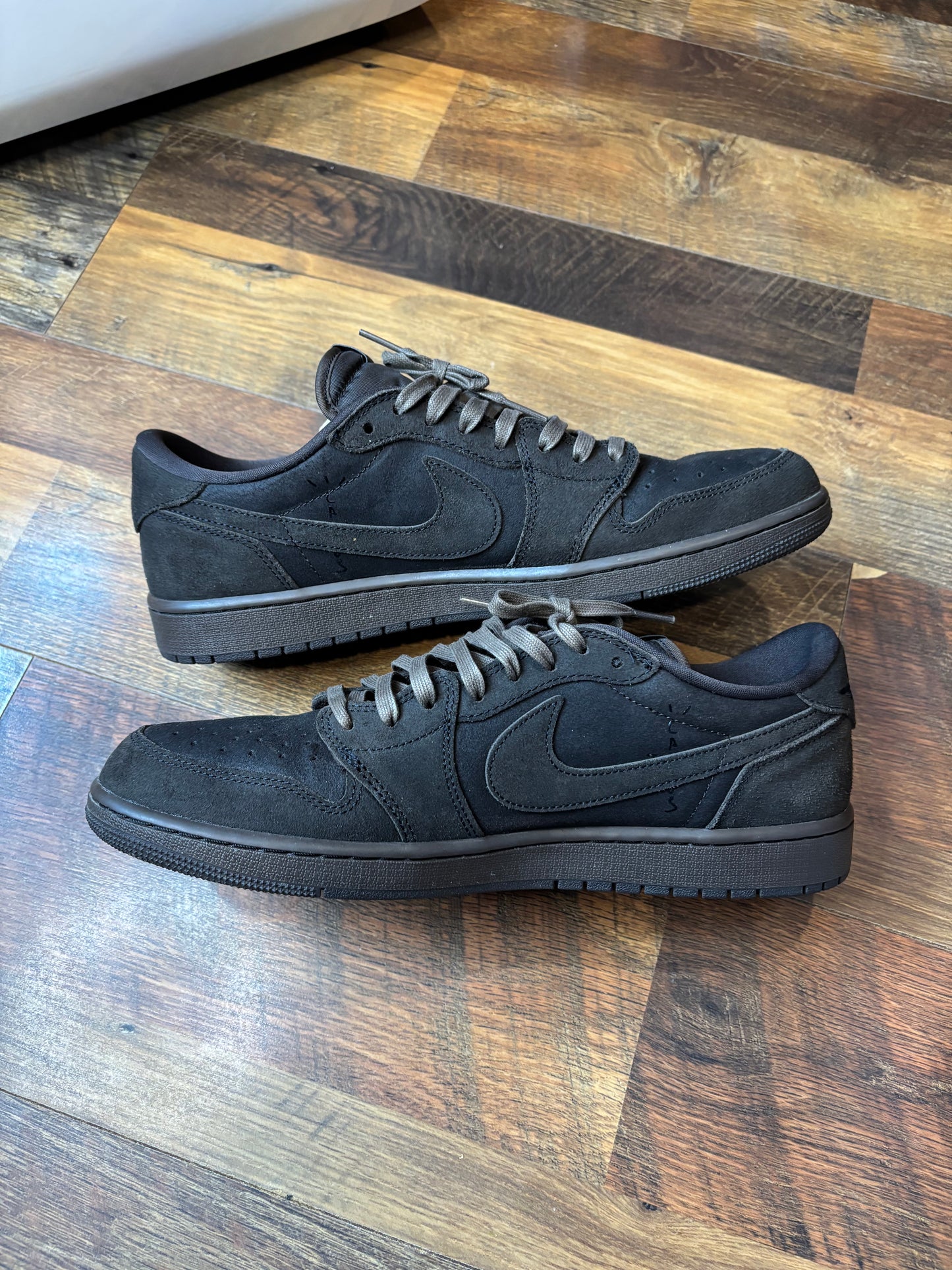 Jordan Retro 1 Travis Scott Velvet Brown (Size 13 Mens)