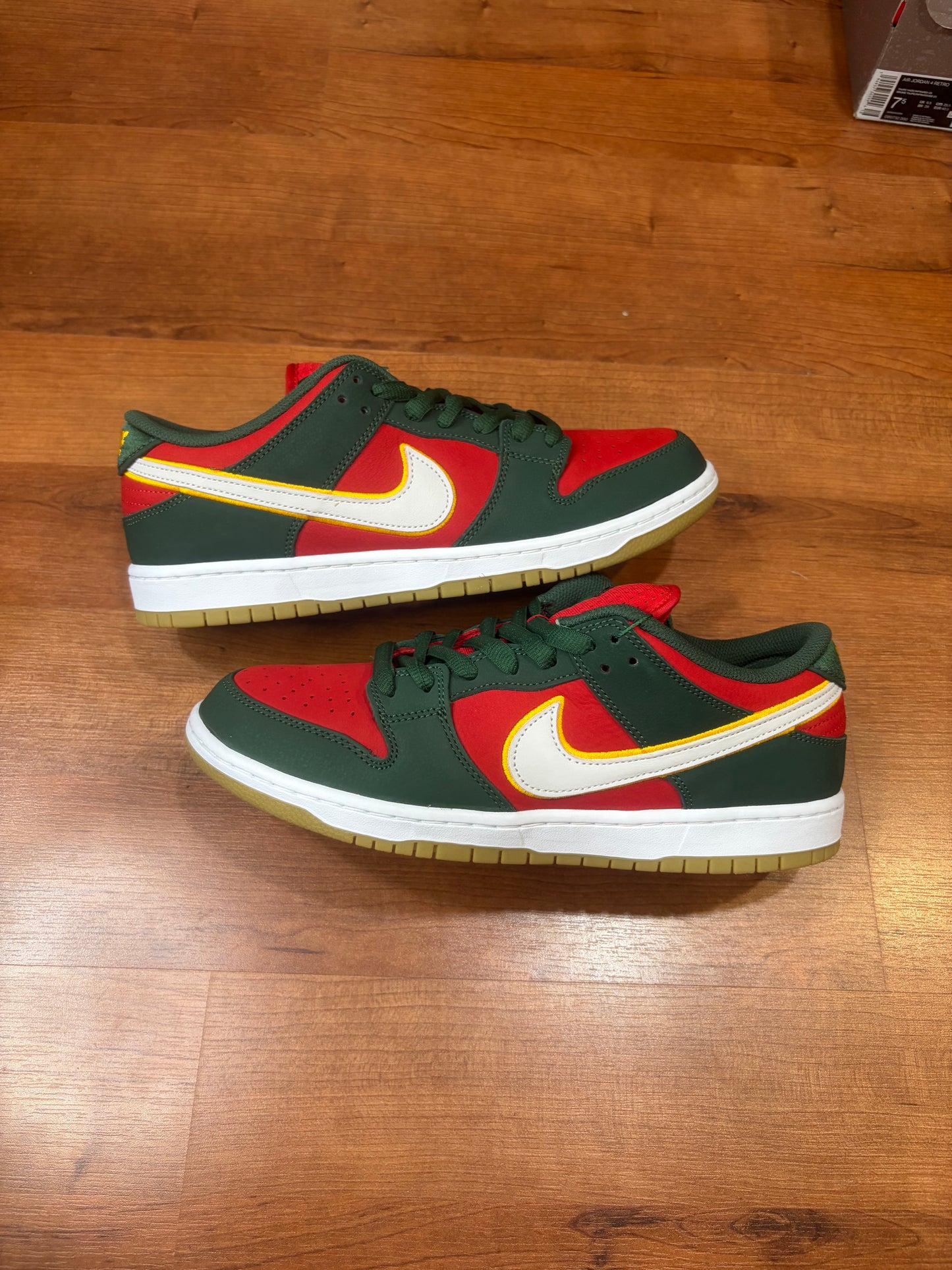Nike Dunk Low SB Seattle SuperSonics (Brand New - 11M)