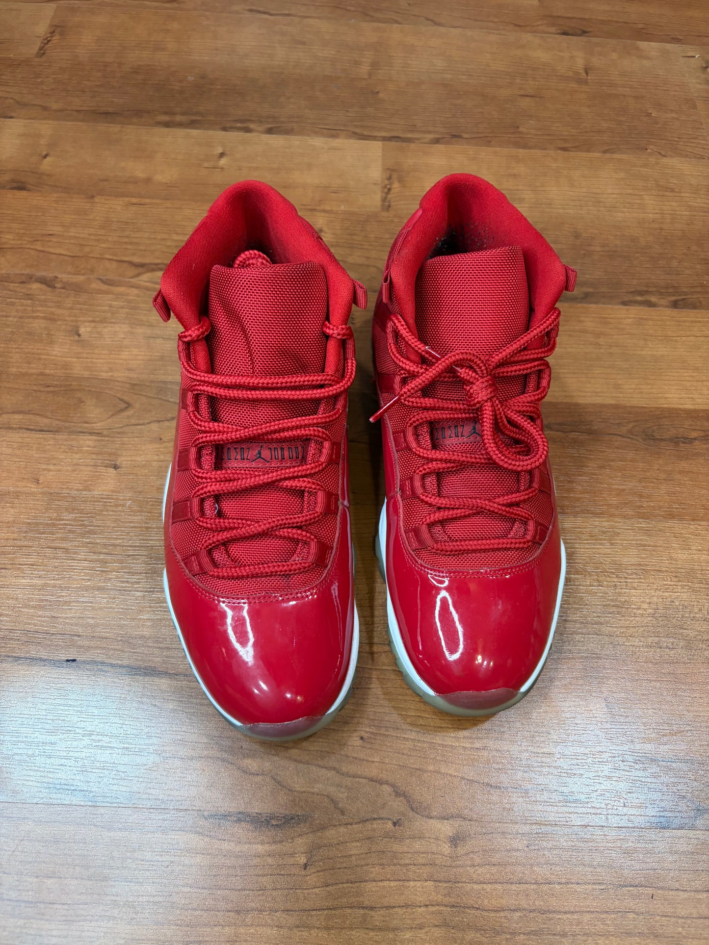 Jordan Retro 11 Win like 96’ (Size 11 Mens)
