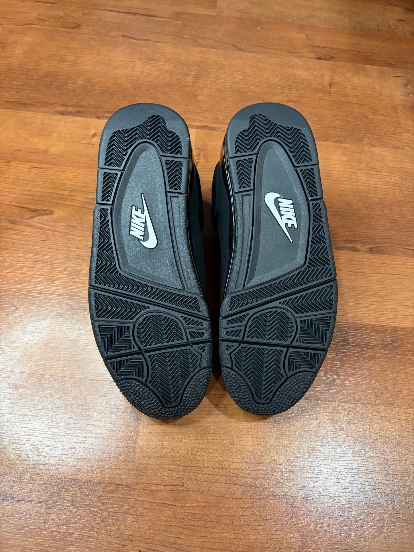 Jordan Retro 4 Black Cat (Brand New - 10M)