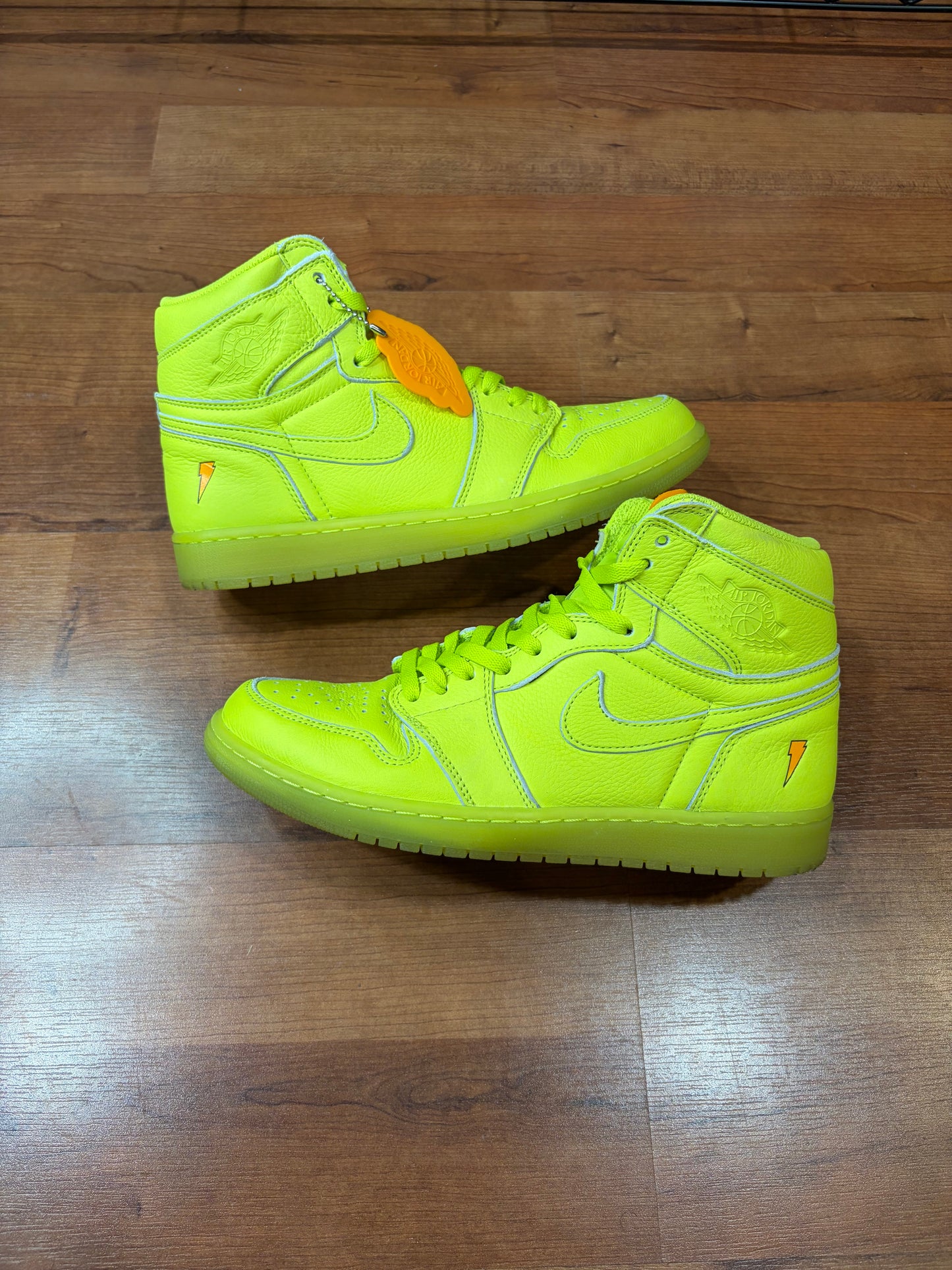 Jordan Retro 1 Gatorade Yellow (Size 10 Mens)