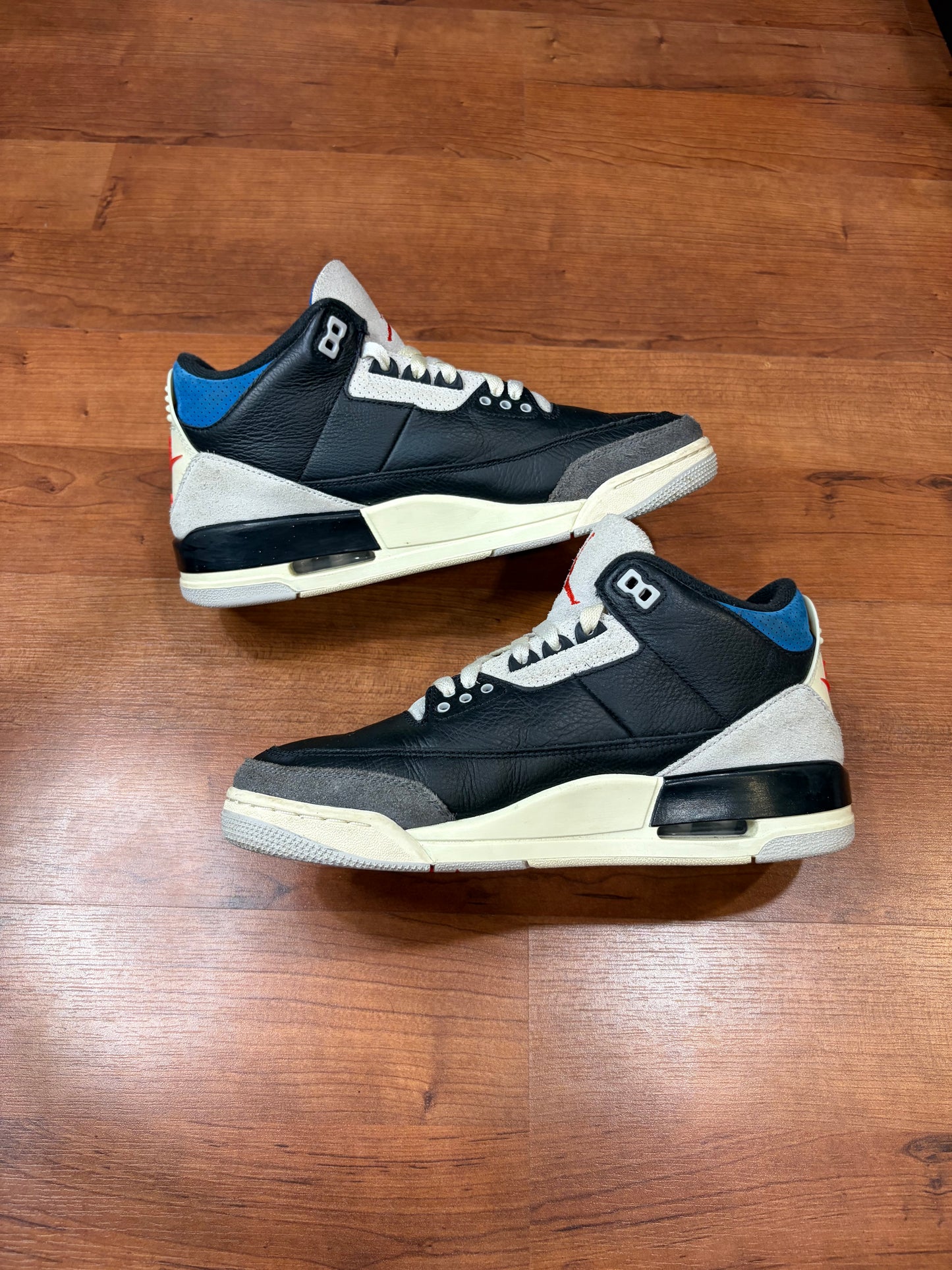 Jordan Retro 3 Rare Air (Size 8.5 Mens)