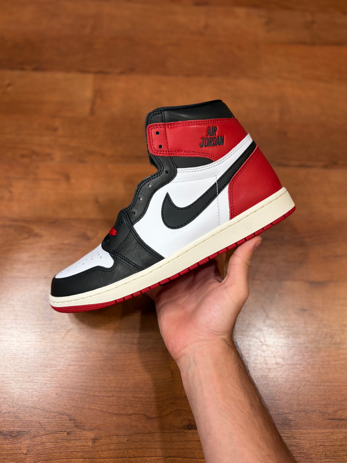 Jordan Retro 1 Black Toe Reimagined (Brand New - 11.5M)