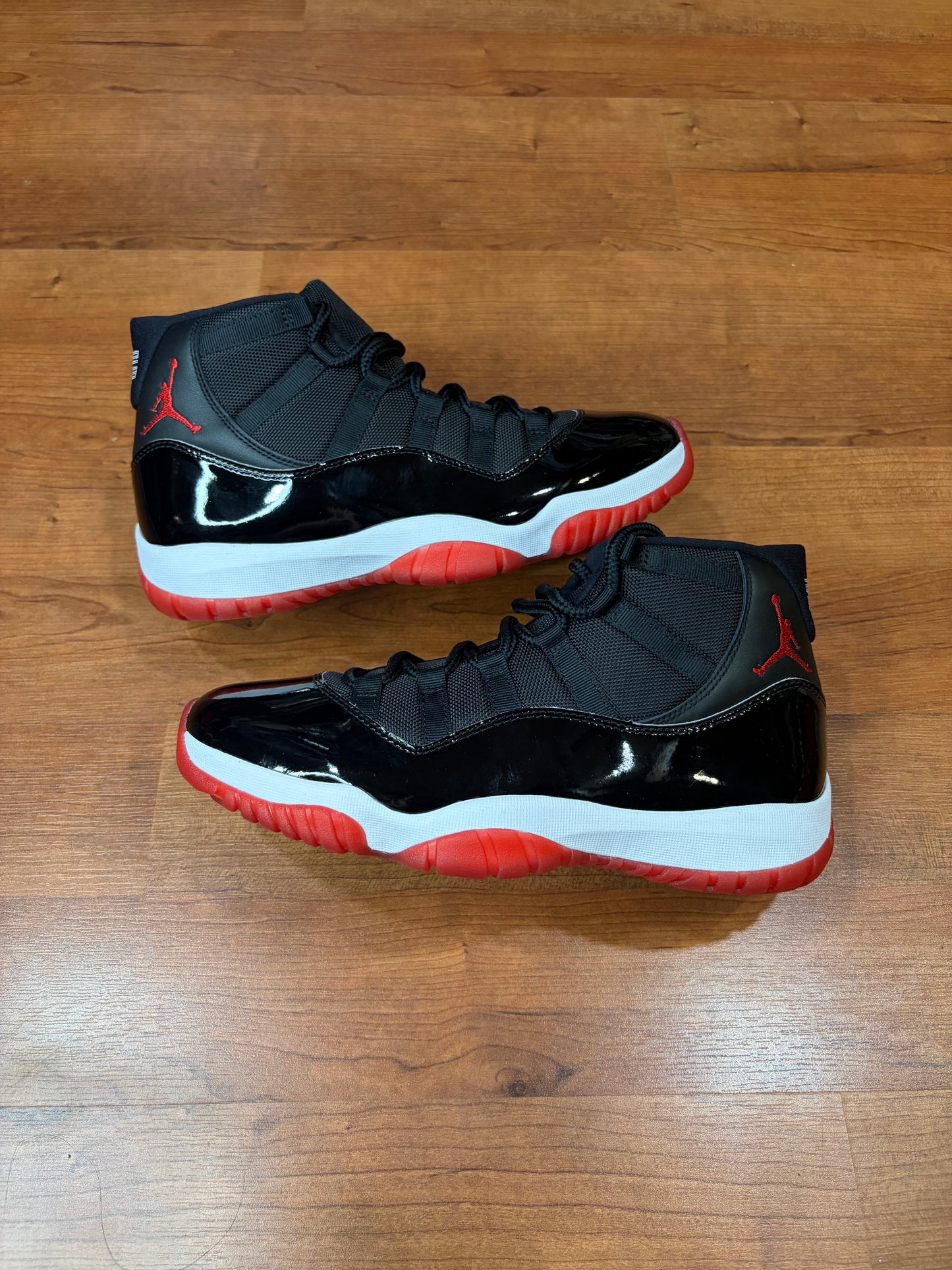 Jordan Retro 11 Bred (Brand New- 10M)