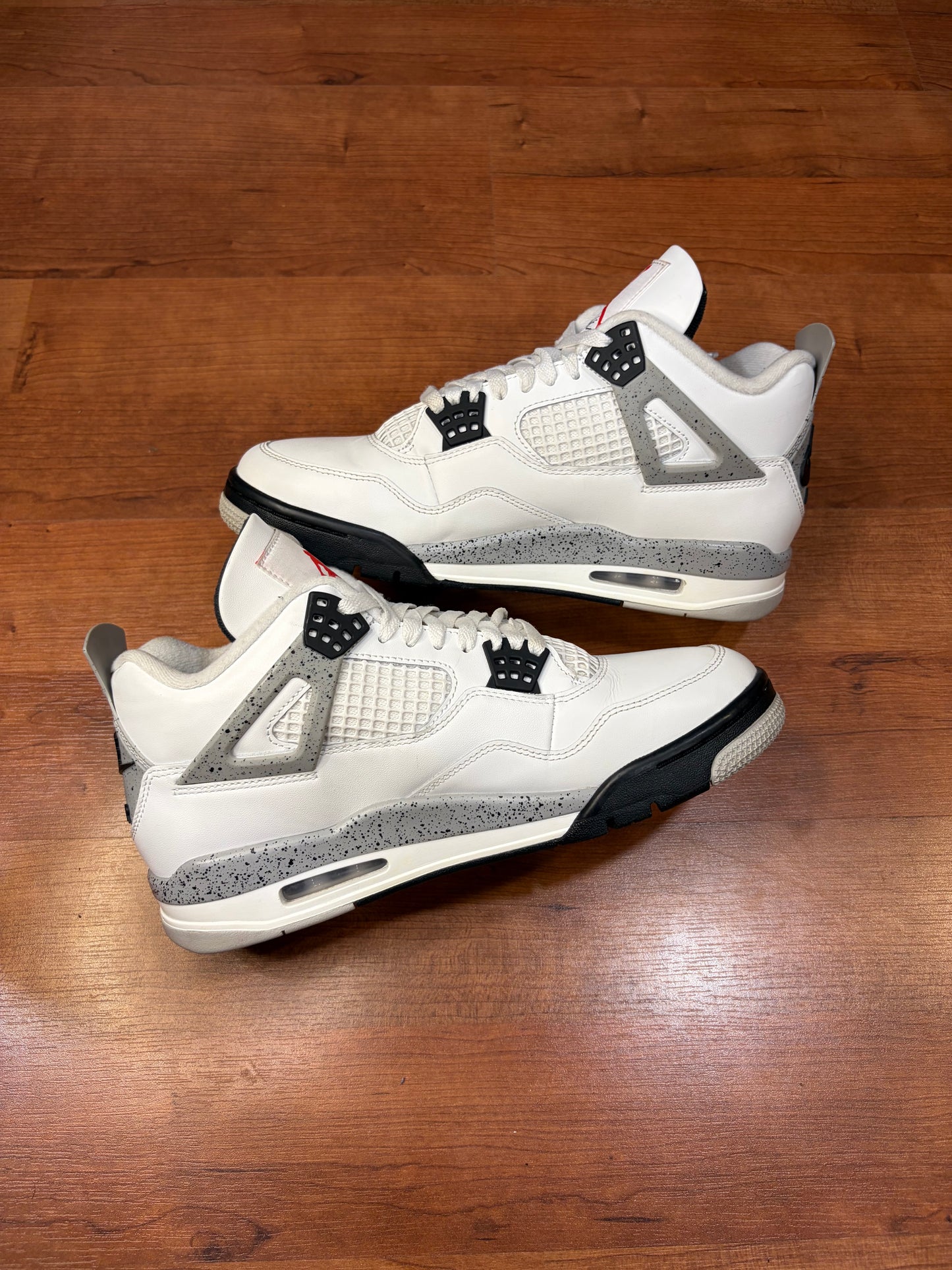Jordan Retro 4 White Cement (Size 9.5 Mens)