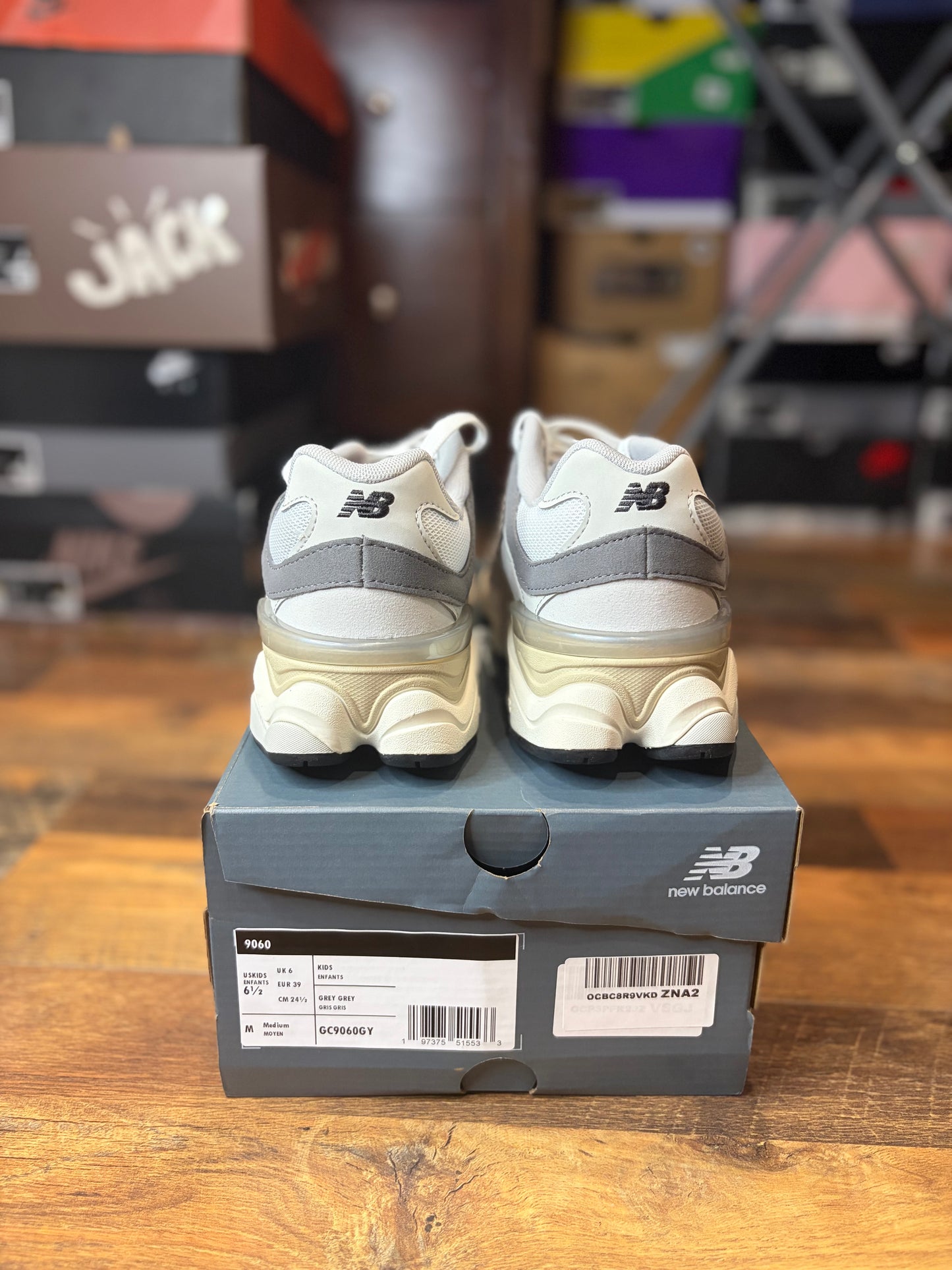 New Balance 9060 Raincloud (Brand New - 6.5Y)