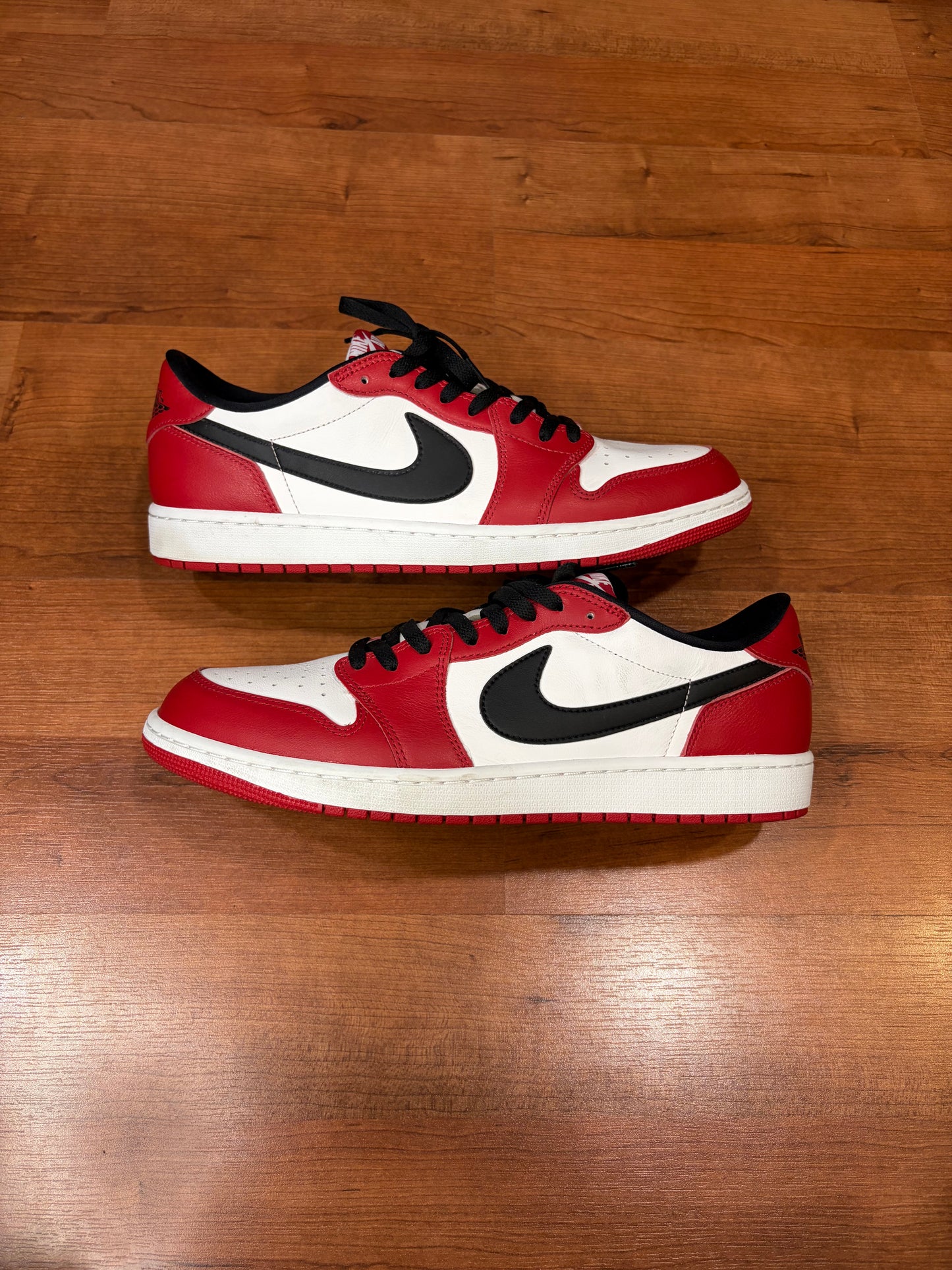 Jordan Retro 1 Low Chicago (Size 13 Mens)