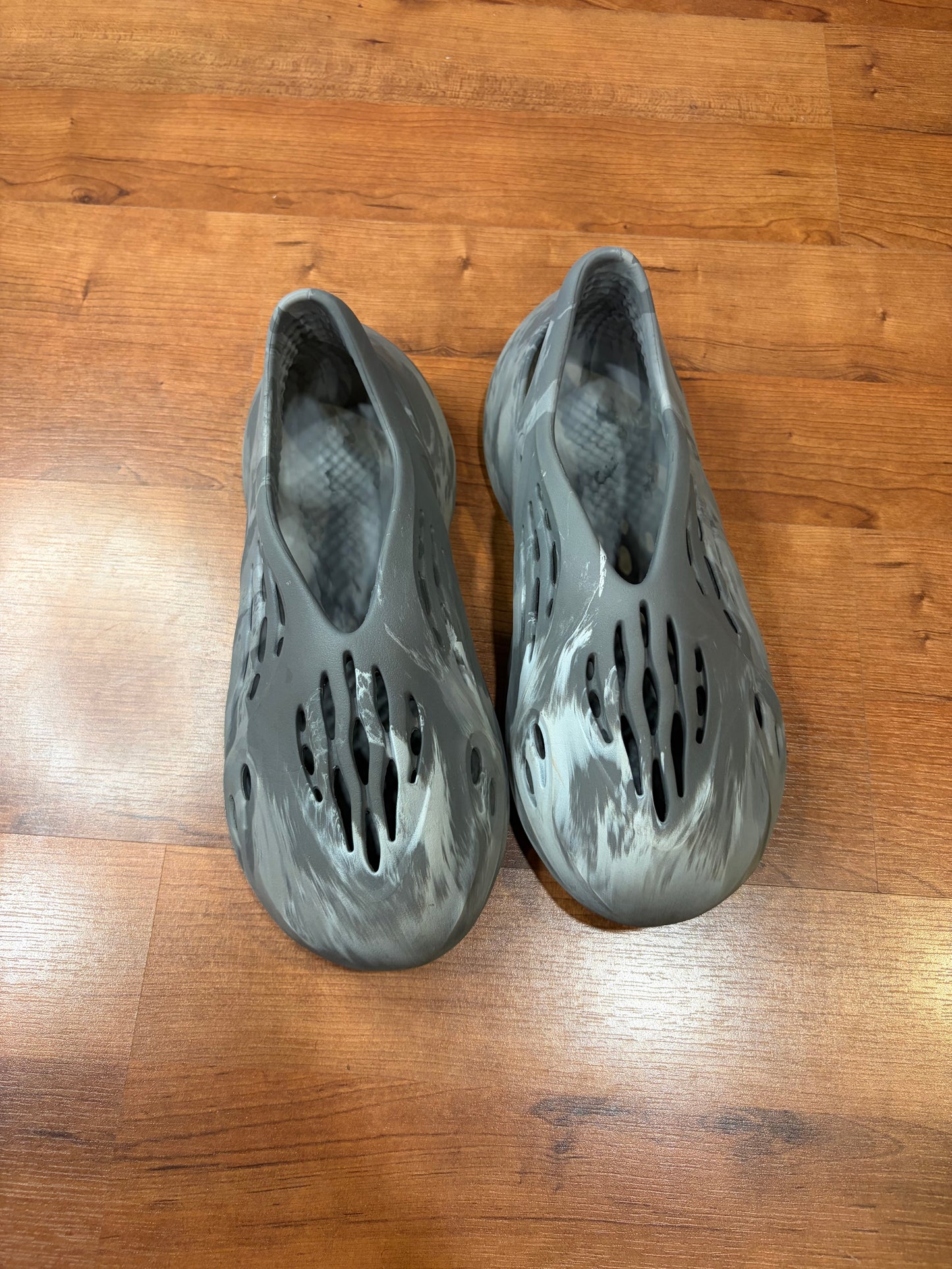 Yeezy Foam RNR MX Granite (Size 10 Mens)