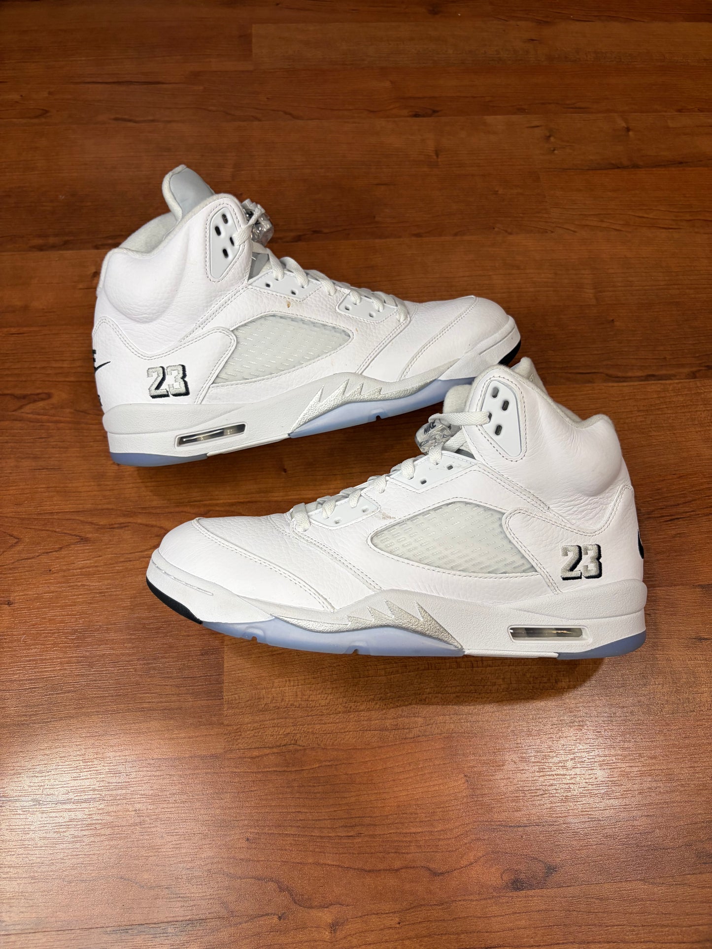 Jordan Retro 5 White Metallic (Size 13 Mens)
