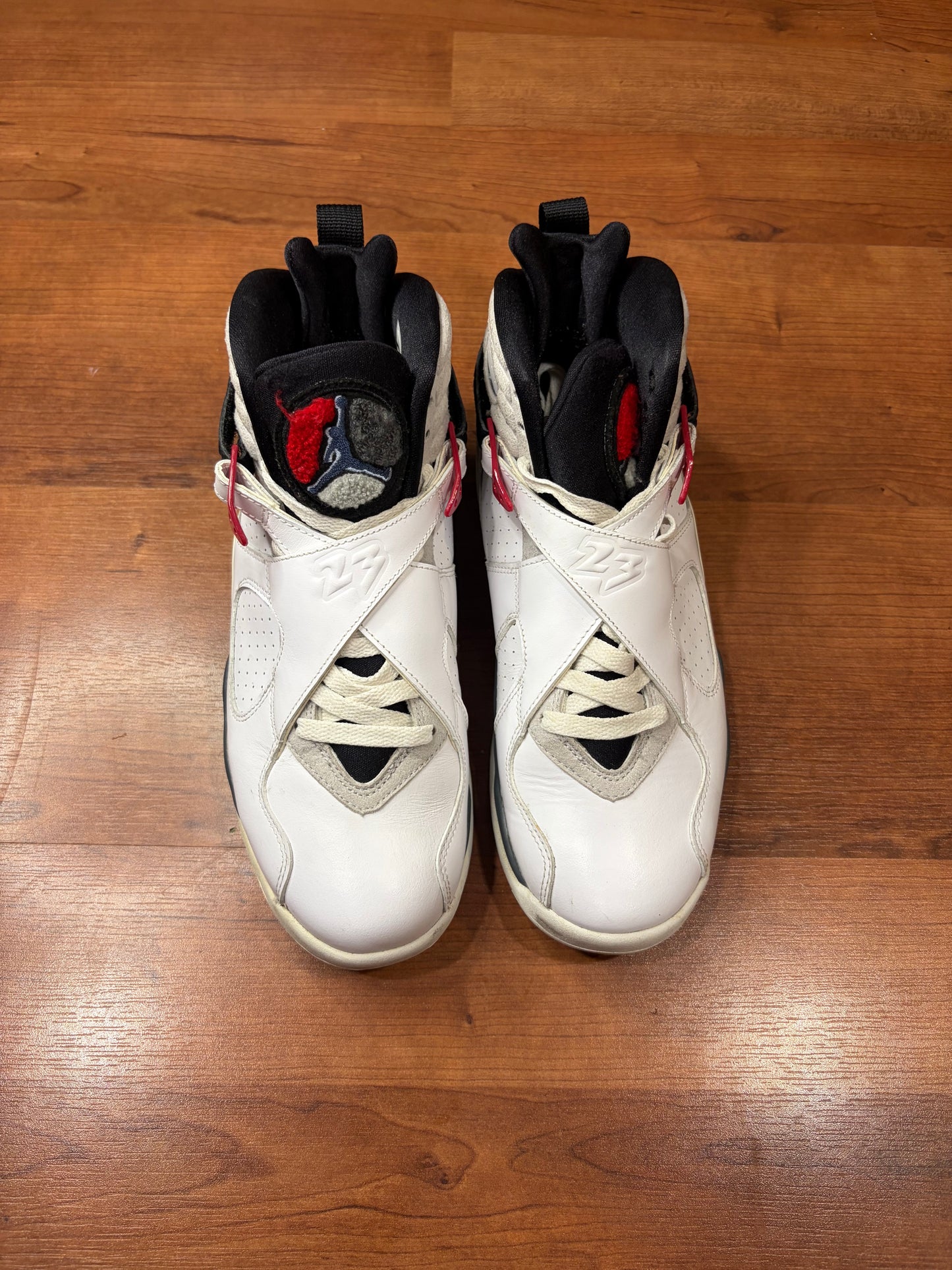 Jordan Retro 8 Bugs Bunny (Size 8 Mens)