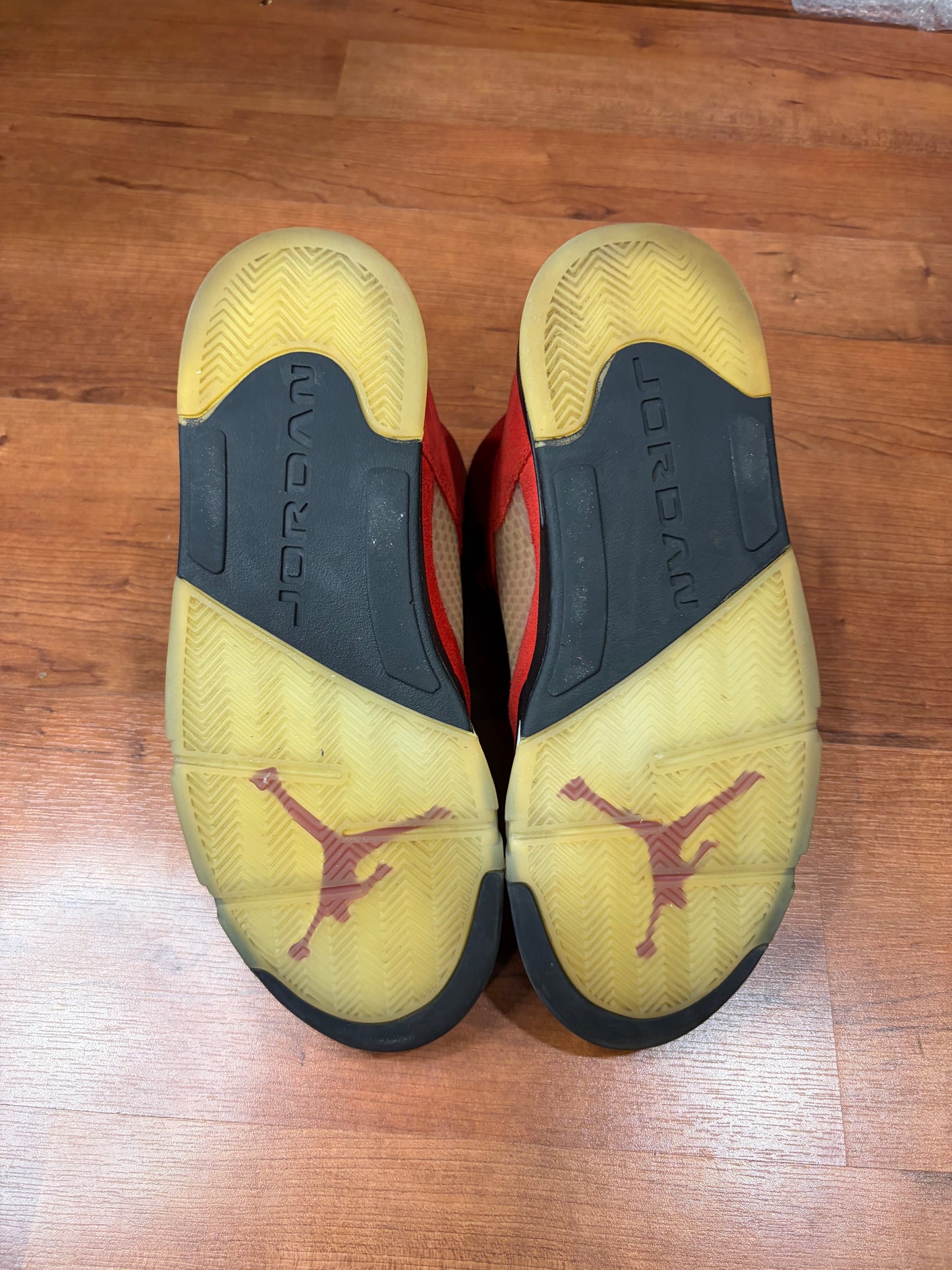 Jordan Retro 5 Raging Bull (Size 13 Mens)