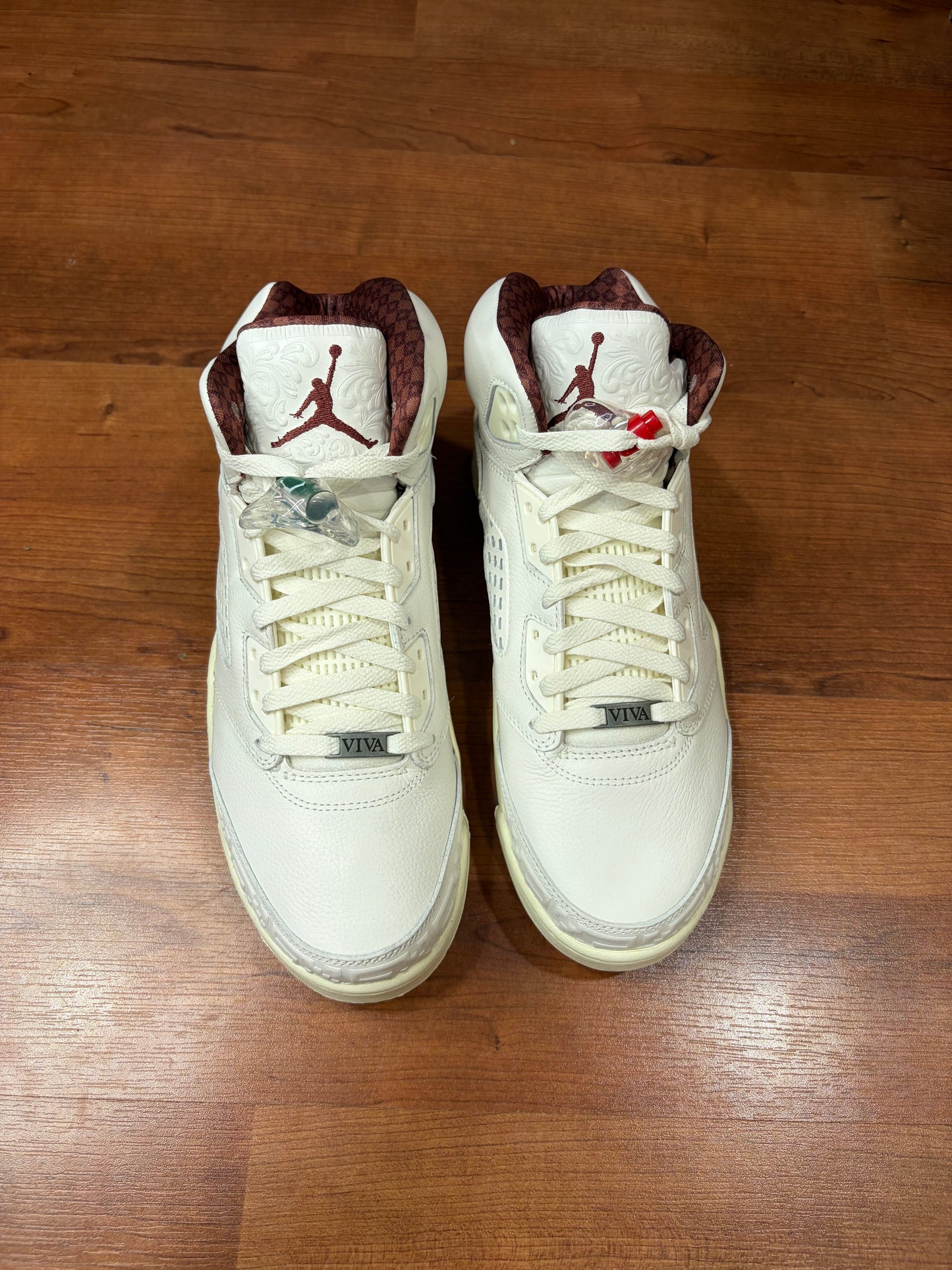 Jordan Retro 5 El Grito Sail (Brand New - 10M)