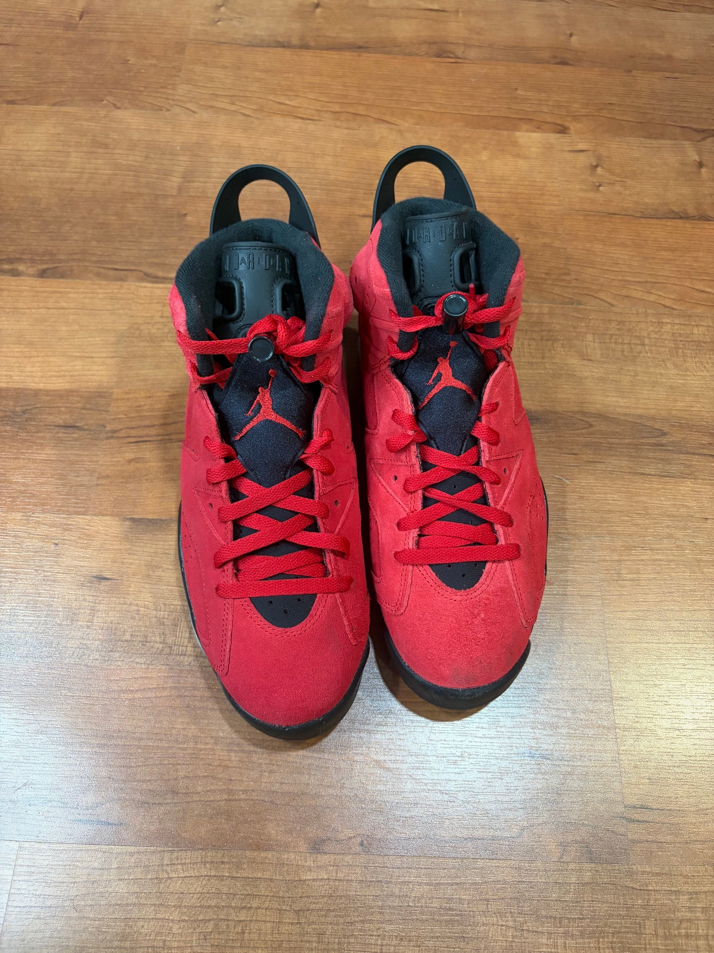 Jordan Retro 6 Toro Bravo (Size 9.5 Mens)