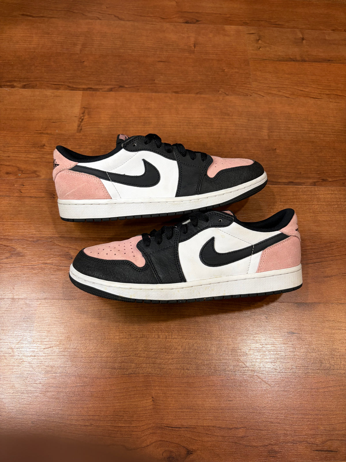 Jordan Retro 1 Low Bleached Coral (Size 9.5 Mens)