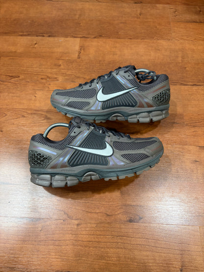 Zoom Vomero 5 Cave Stone (Size 9 Mens)