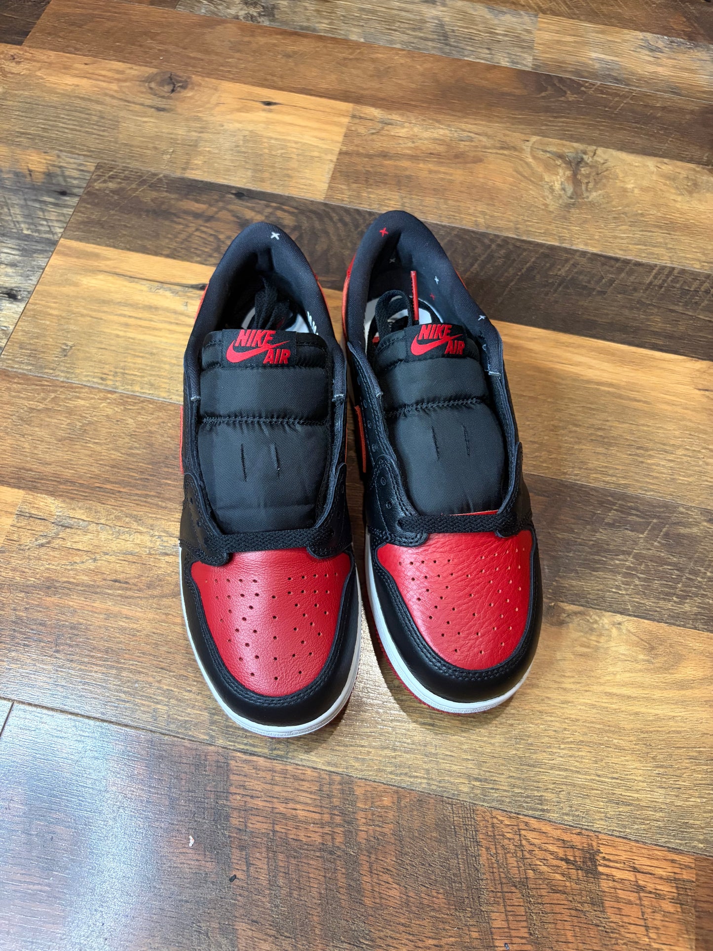 Jordan Retro 1 Low Banned (Brand New - 6.5Y)