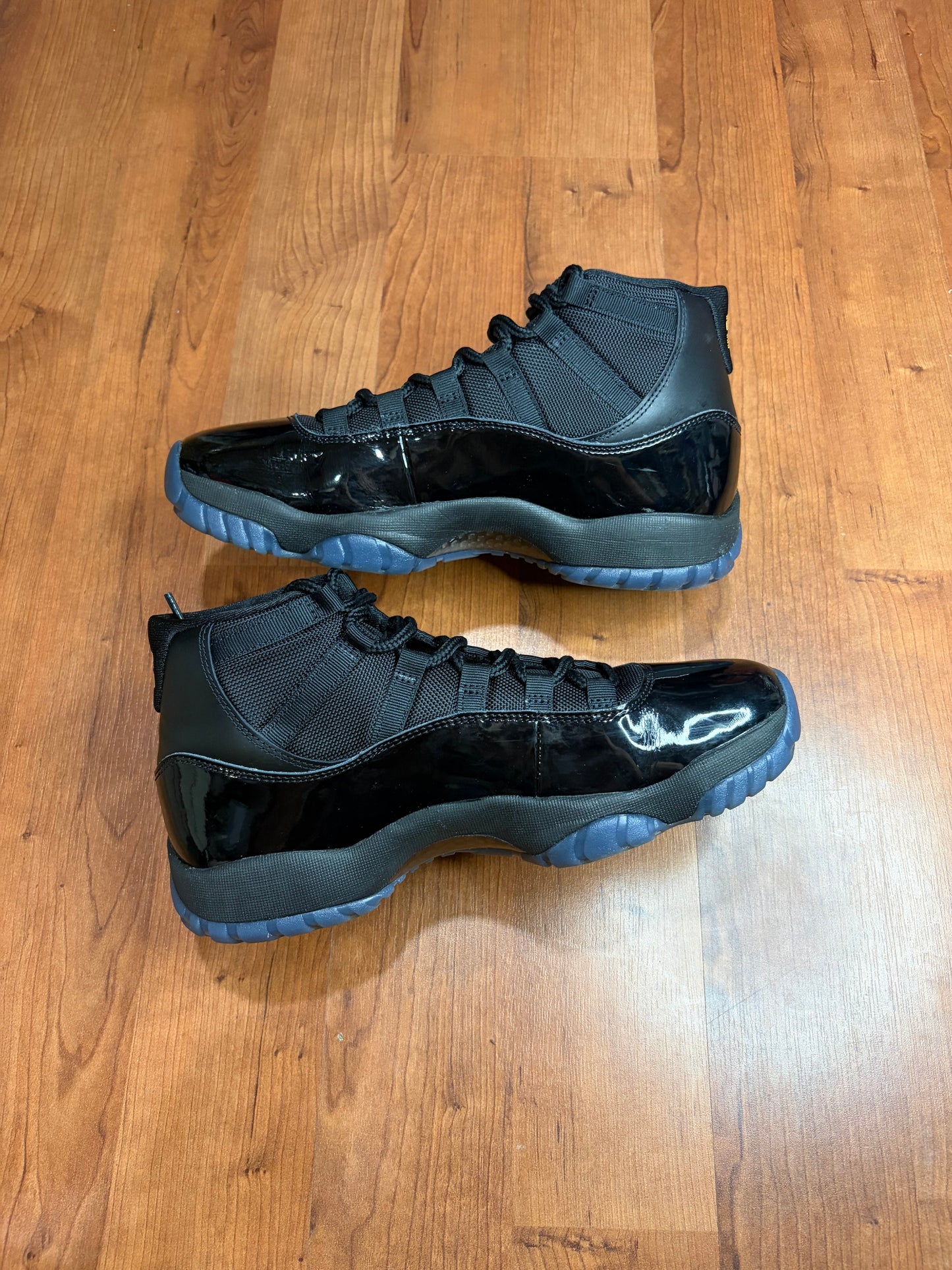 Jordan Retro 11 Gamma Blue (Size 9.5 Mens)