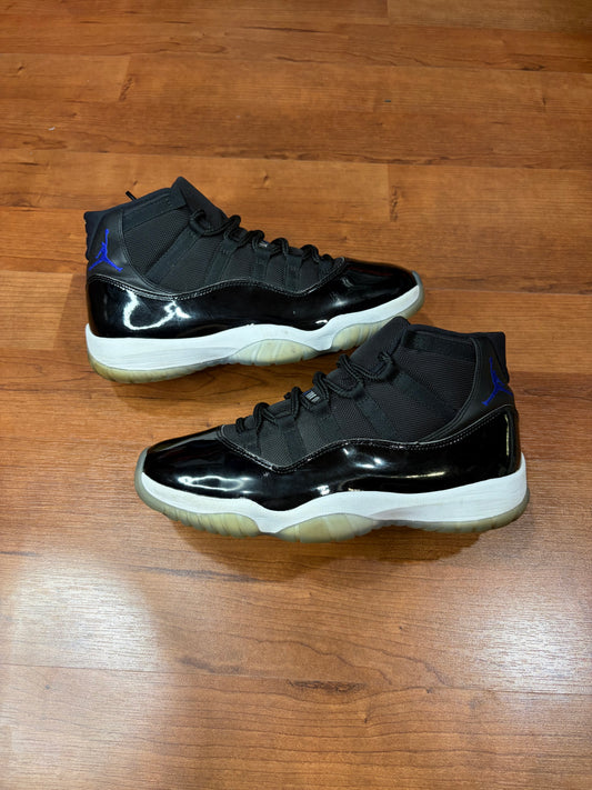 AJ11 Retro Space Jam (Size 10 Mens)