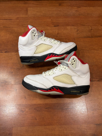 Jordan Retro 5 Fire Red (Size 9.5 Mens)