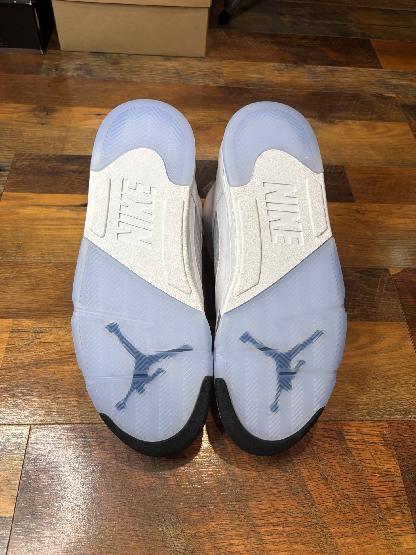 Jordan Retro 5 White Metallic (Brand New - Mens Sizes)