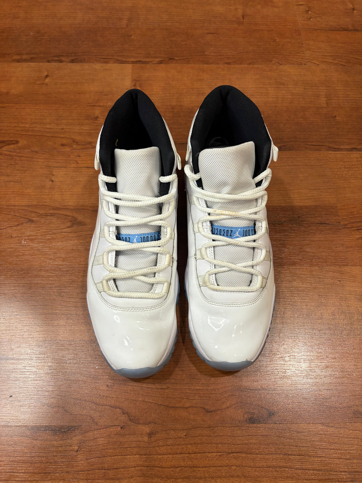 AJ11 Retro Legend Blue (Size 11 Mens)