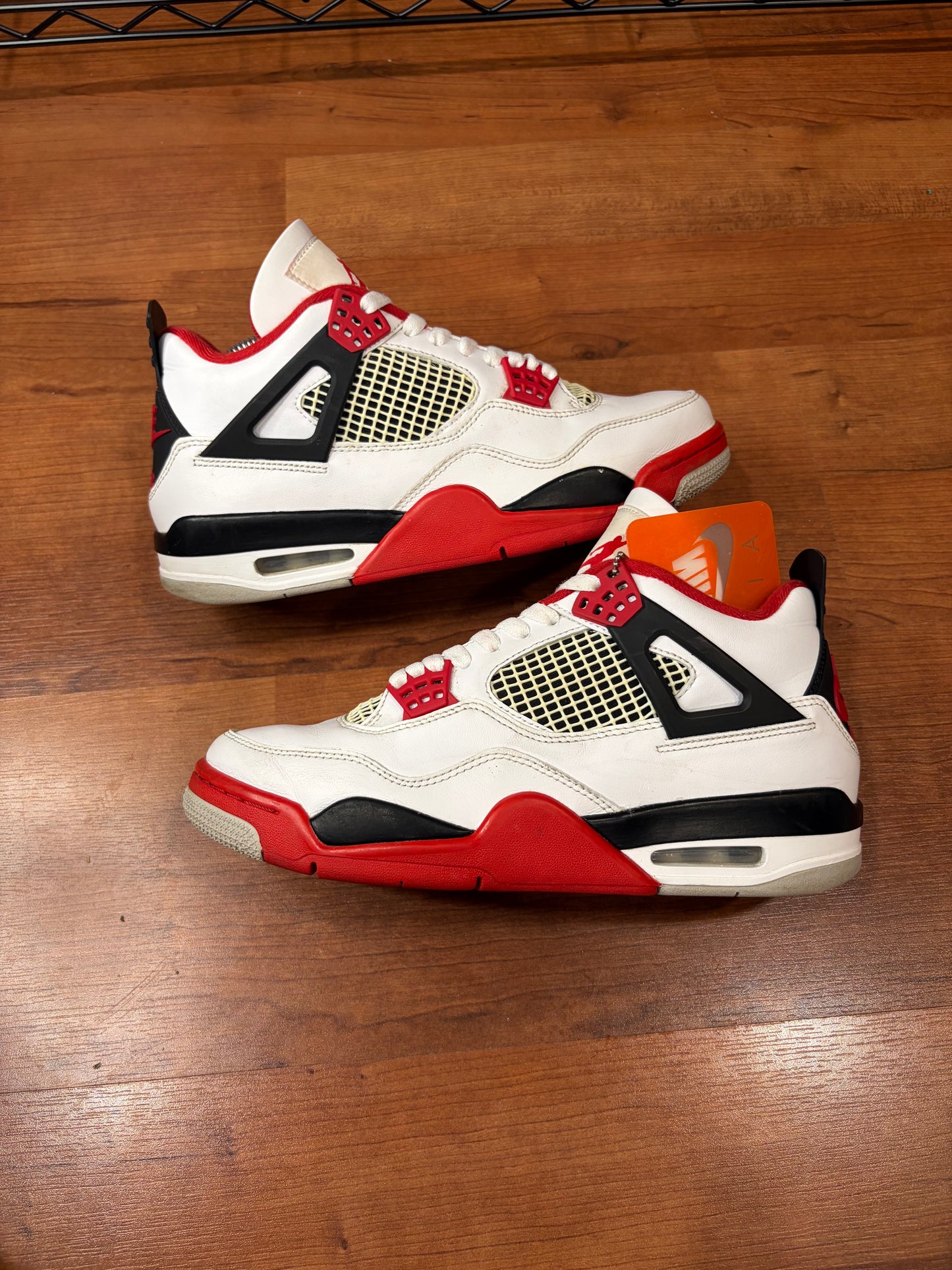 Jordan Retro 4 Fire Red (Size 9 Mens)