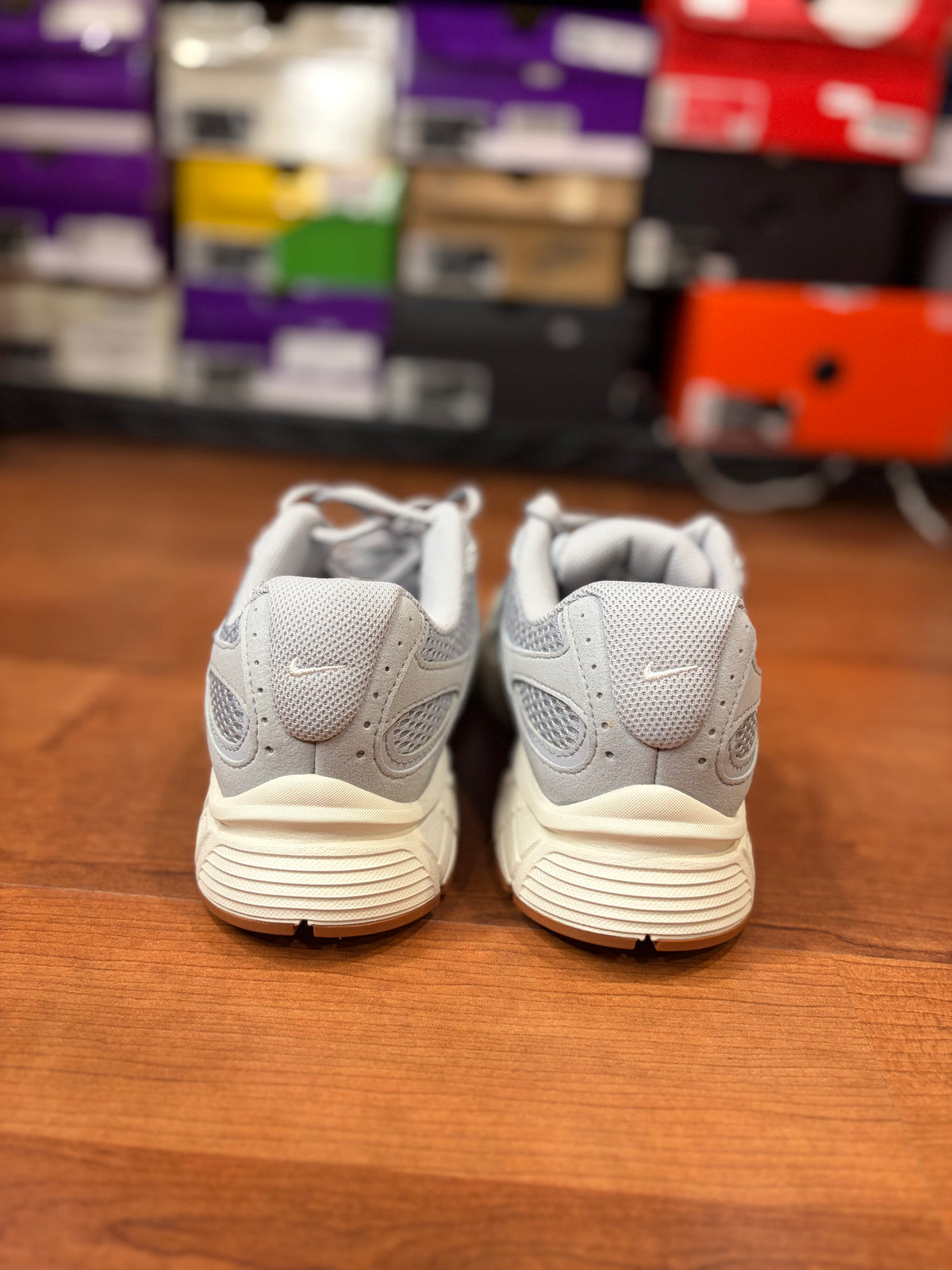 Nike v5 RNR Wolf Grey (DS No Box - Size 8M)