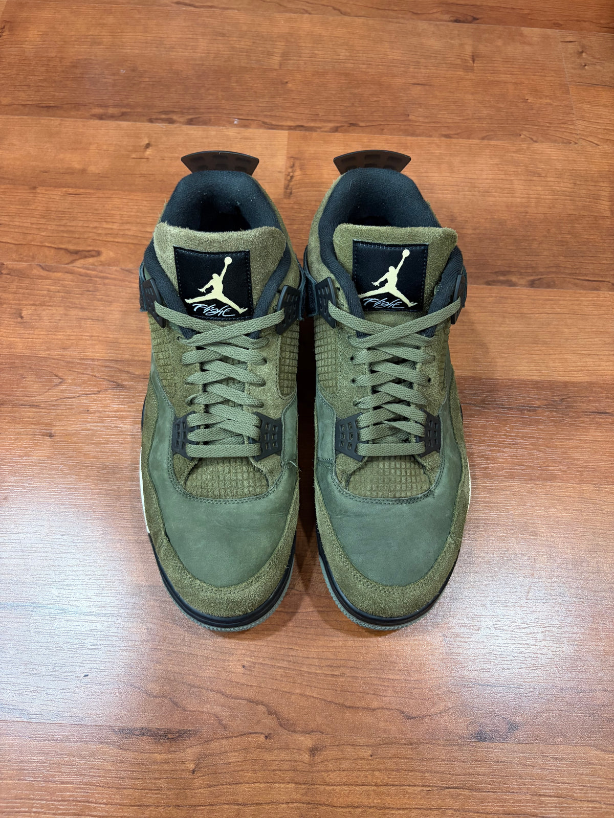 AJ4 Retro Medium Olive Craft (Size 14 Mens)