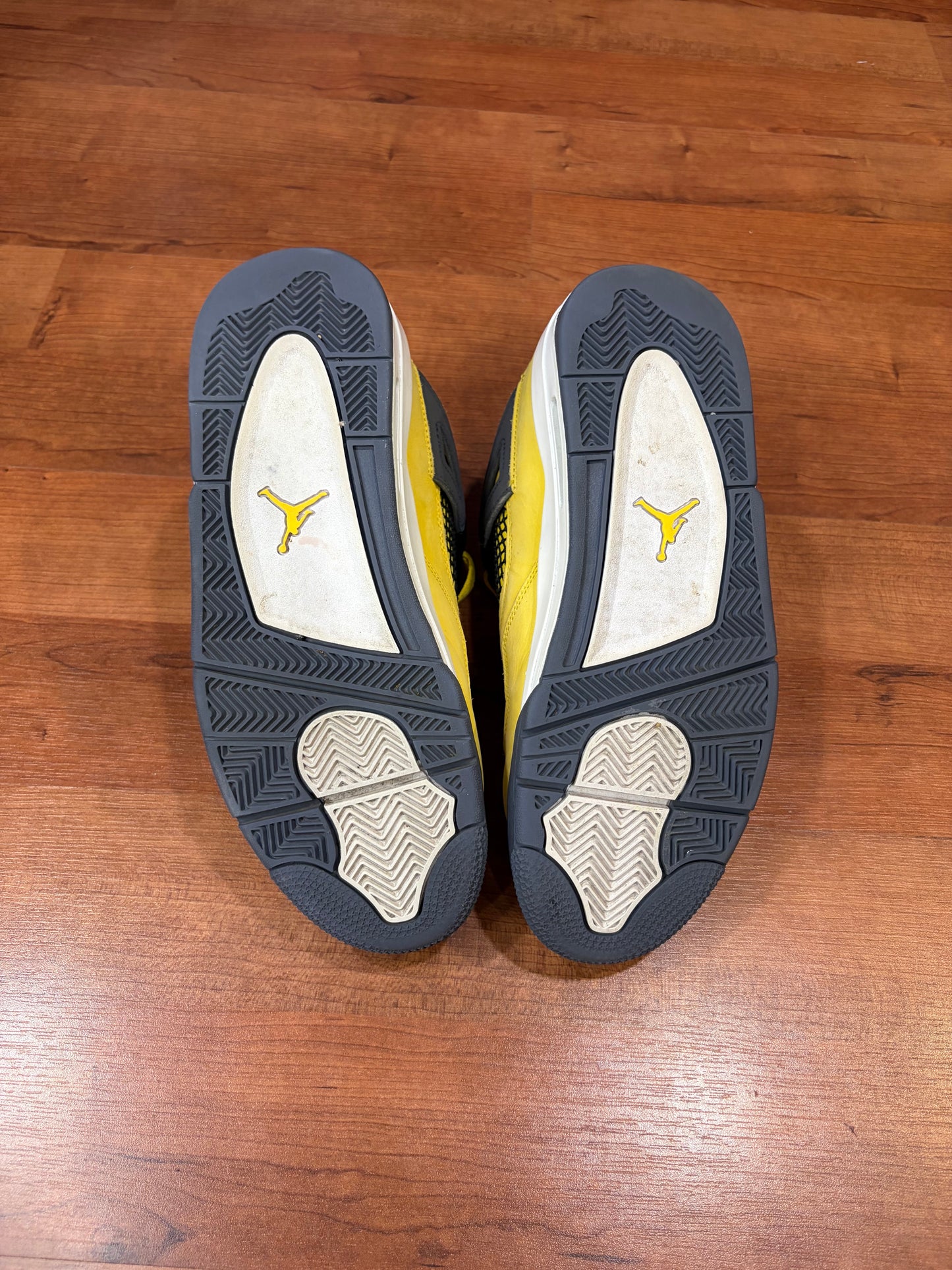 Jordan Retro 4 Lightning (Size 9 Mens)