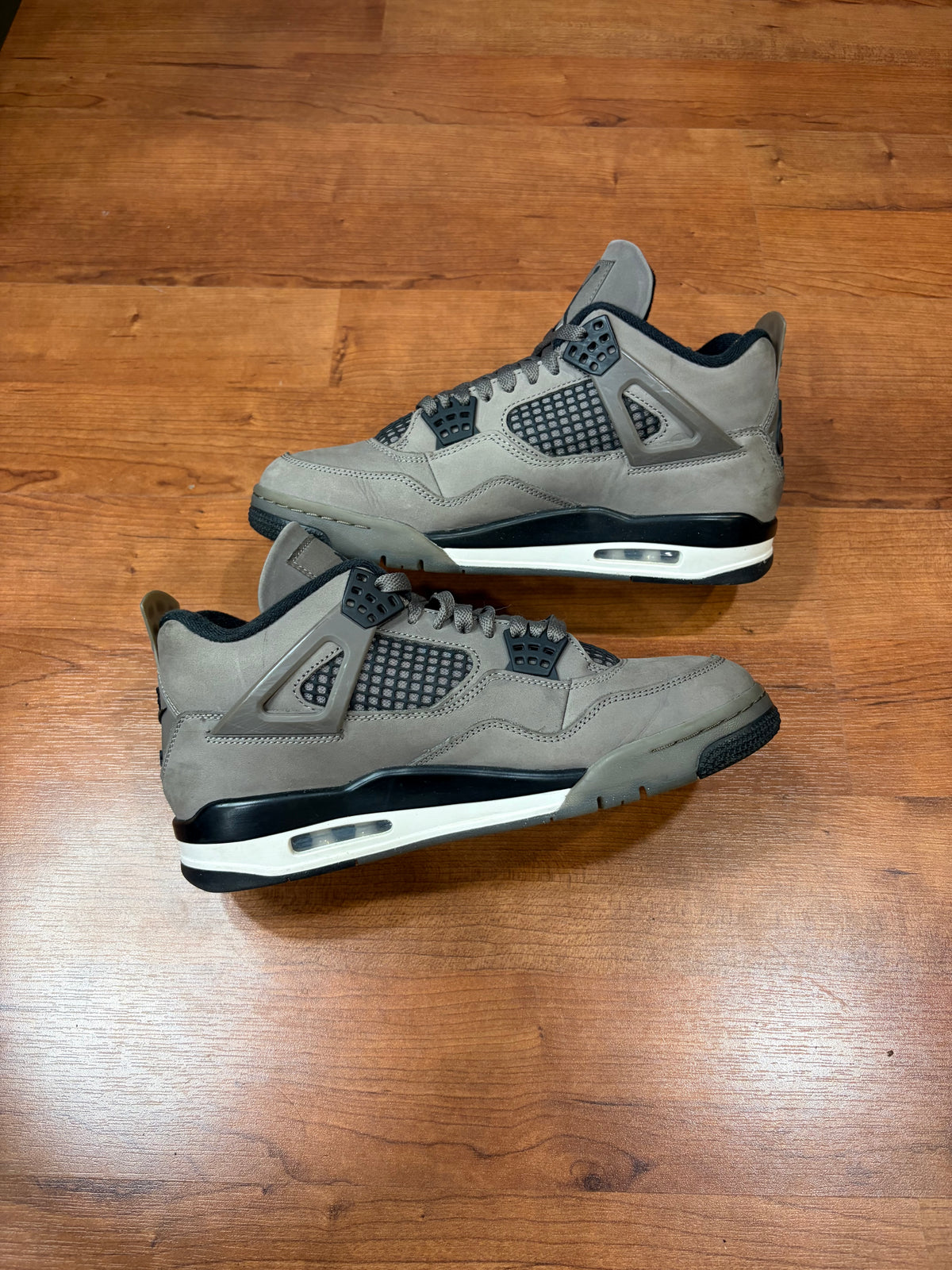 Jordan Retro 4 Cave Stone (Size 8.5 Mens)
