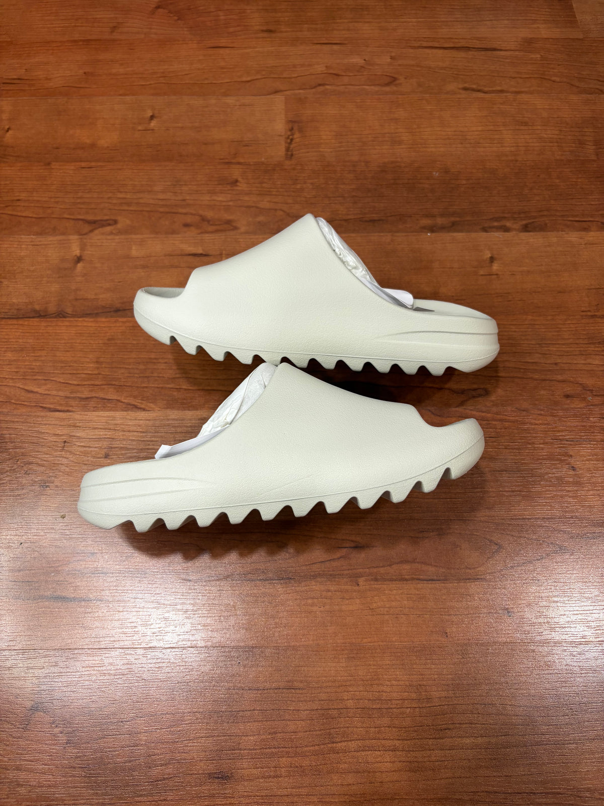 YS-01 Slide Cream (DS - Size 13M)