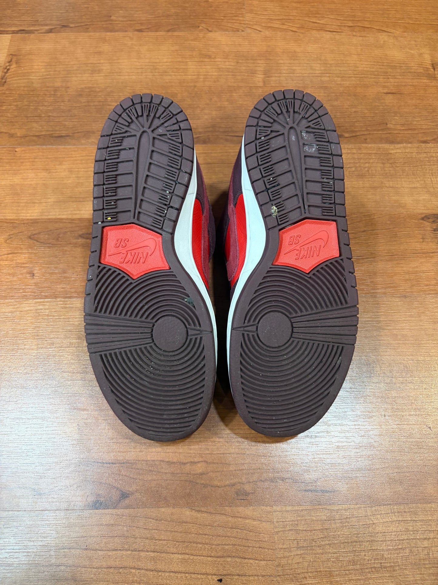 Nike Dunk Low SB Cherry (Size 8 Mens)