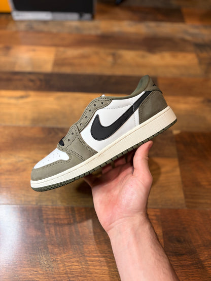 Jordan Retro 1 Low Medium Olive (Brand New - 7Y)