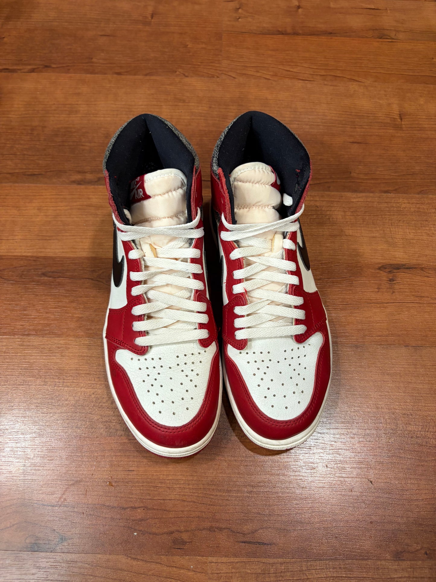 Jordan Retro 1 Lost & Found (Size 9 Mens)